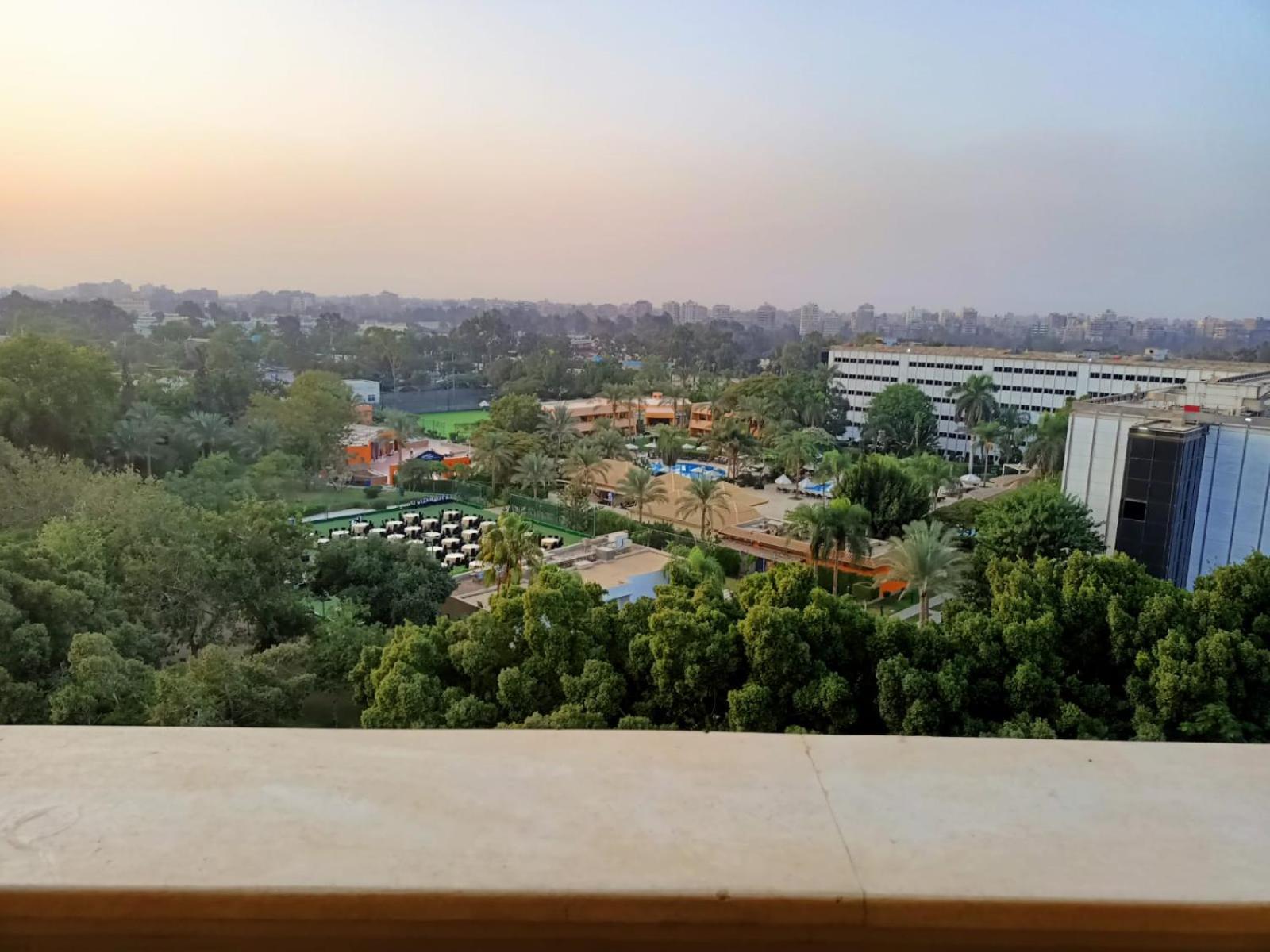 Luxurious Apartment In Massaken Sheraton near Cairo Int'l Airport