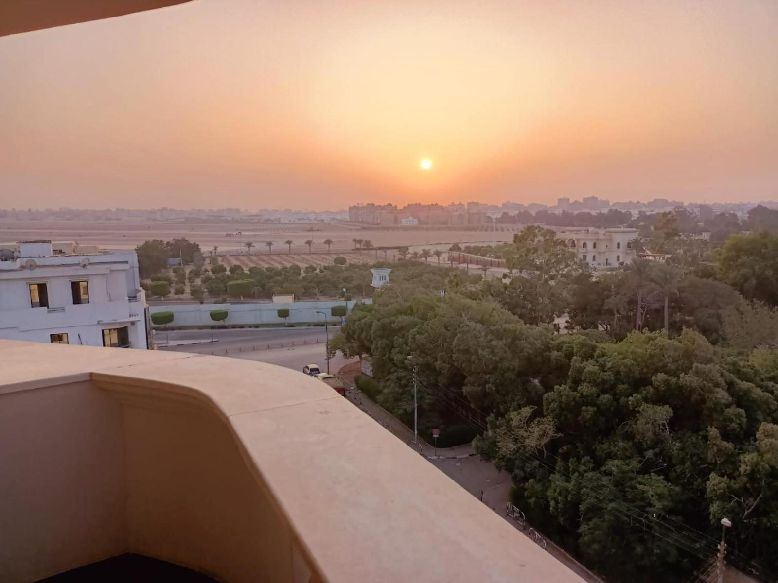 Luxurious Apartment In Massaken Sheraton near Cairo Int'l Airport