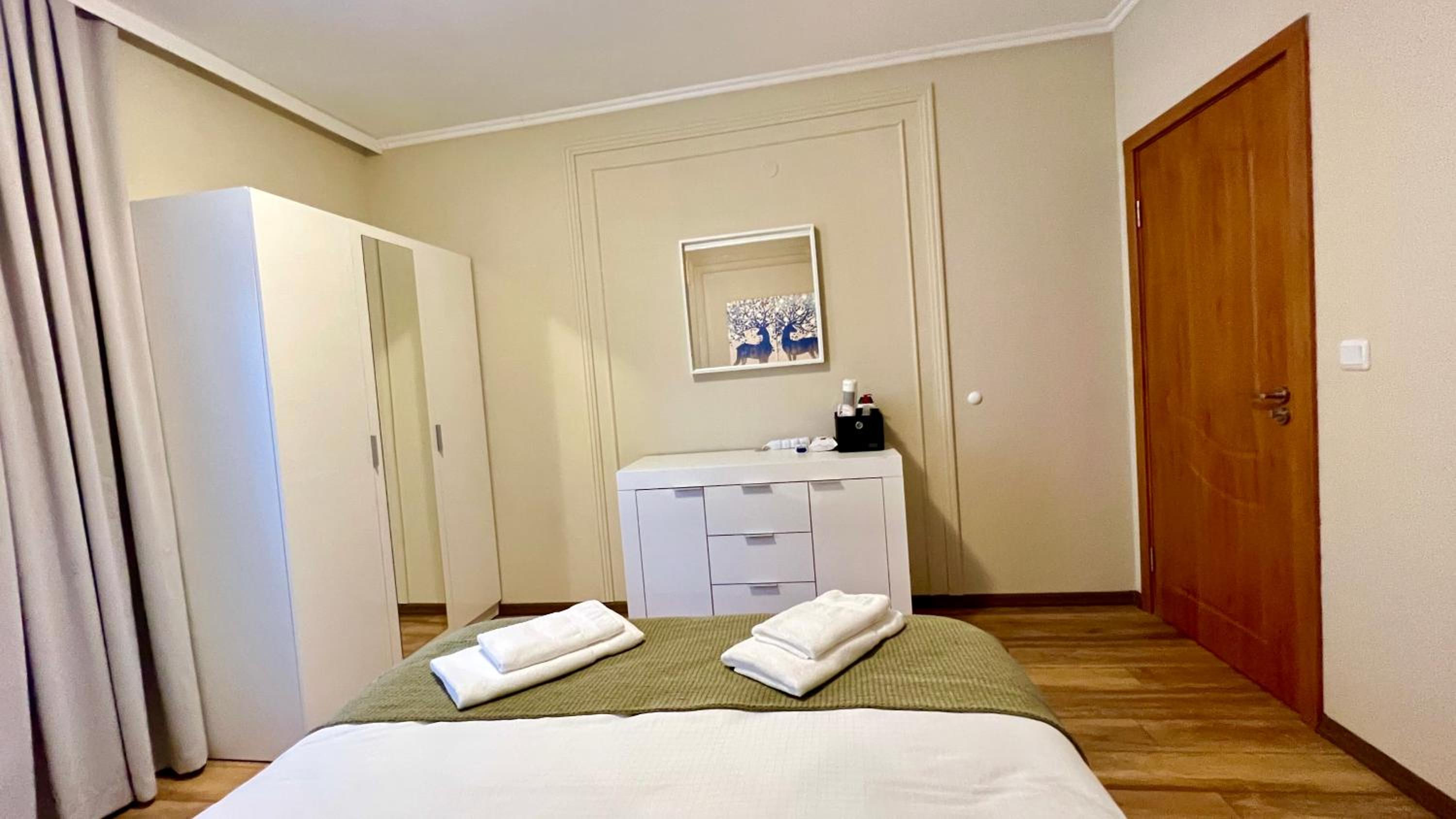 Gondola Apartments Lux