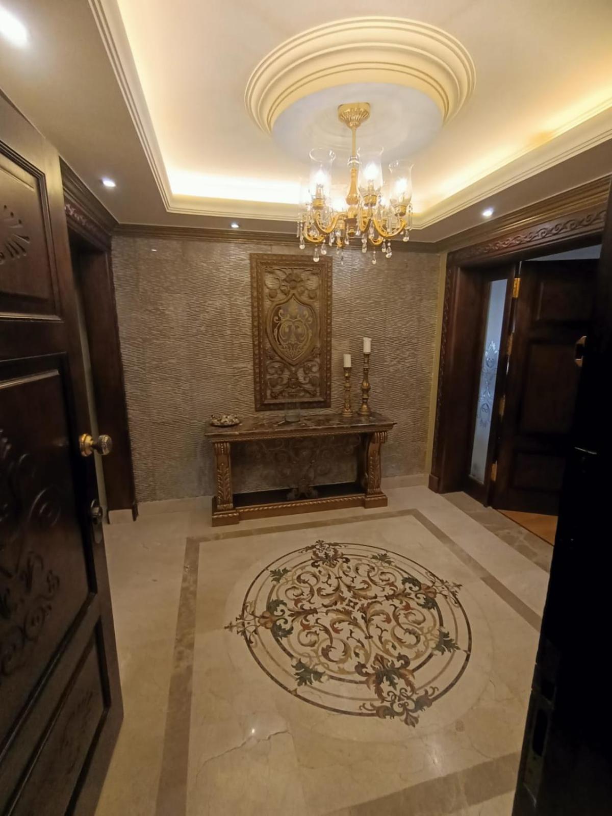 Luxurious Apartment In Massaken Sheraton near Cairo Int'l Airport