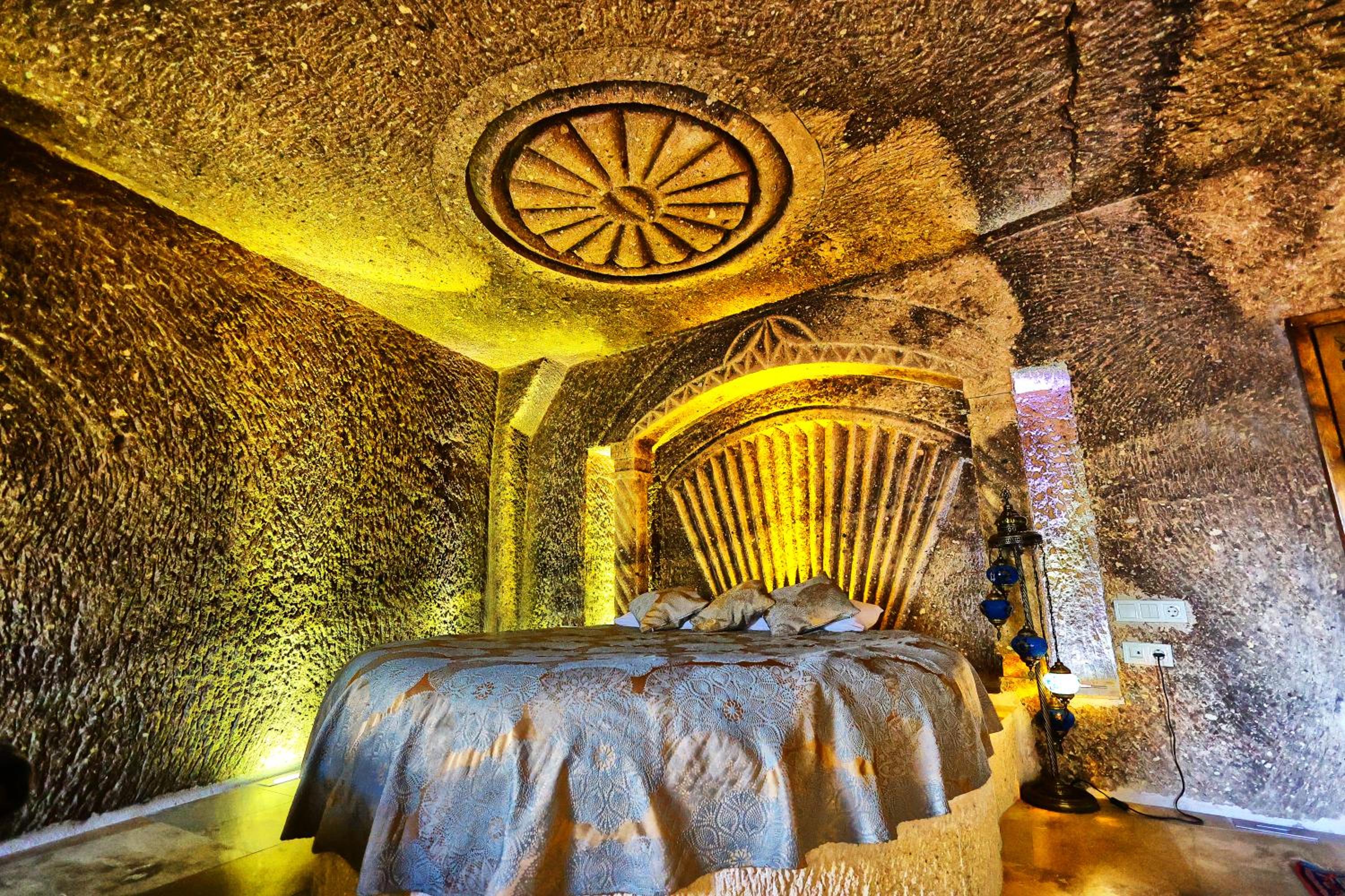 Cappadocia Empire Cave Hotel - Image 81