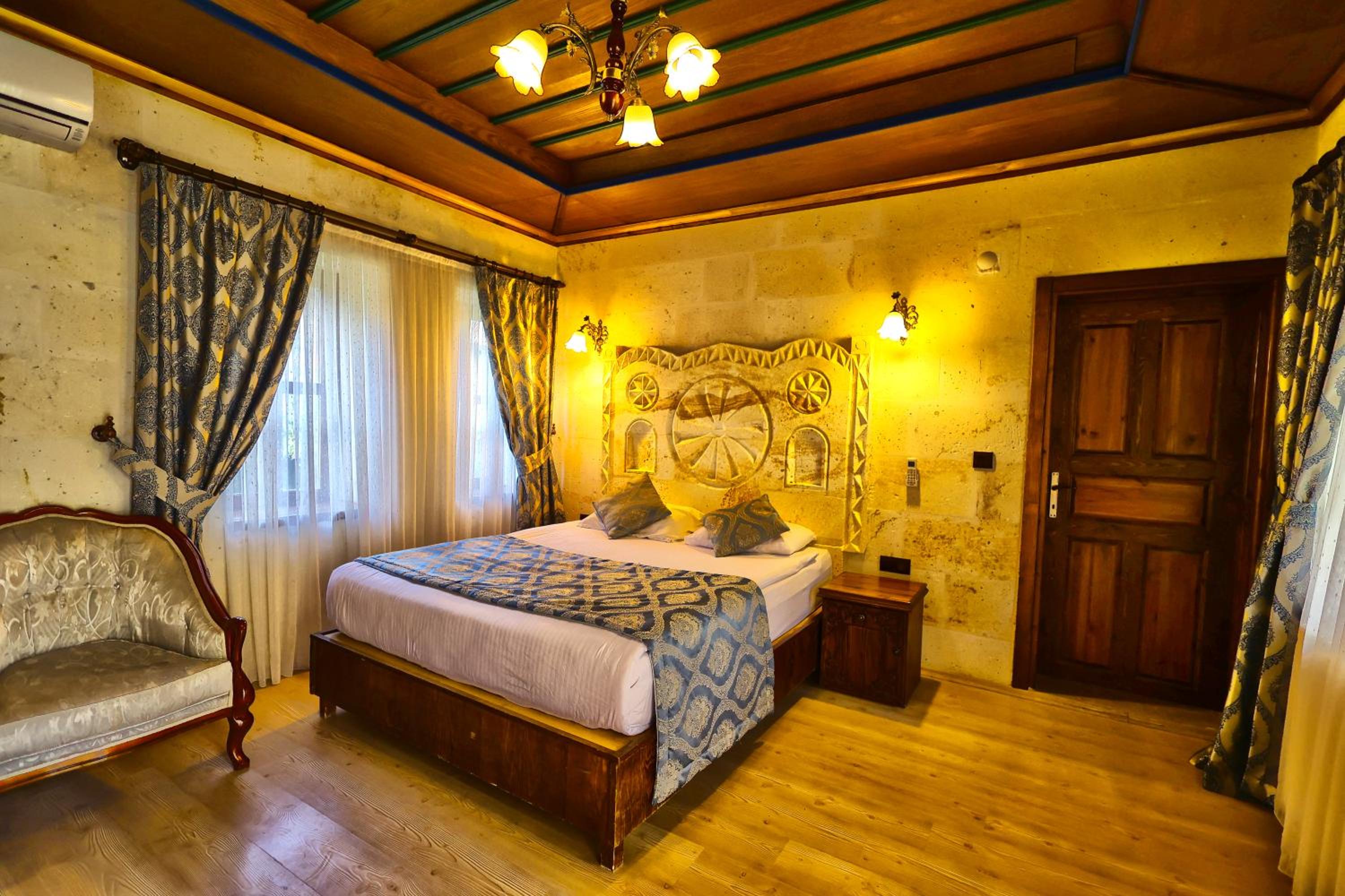 Cappadocia Empire Cave Hotel - Image 40