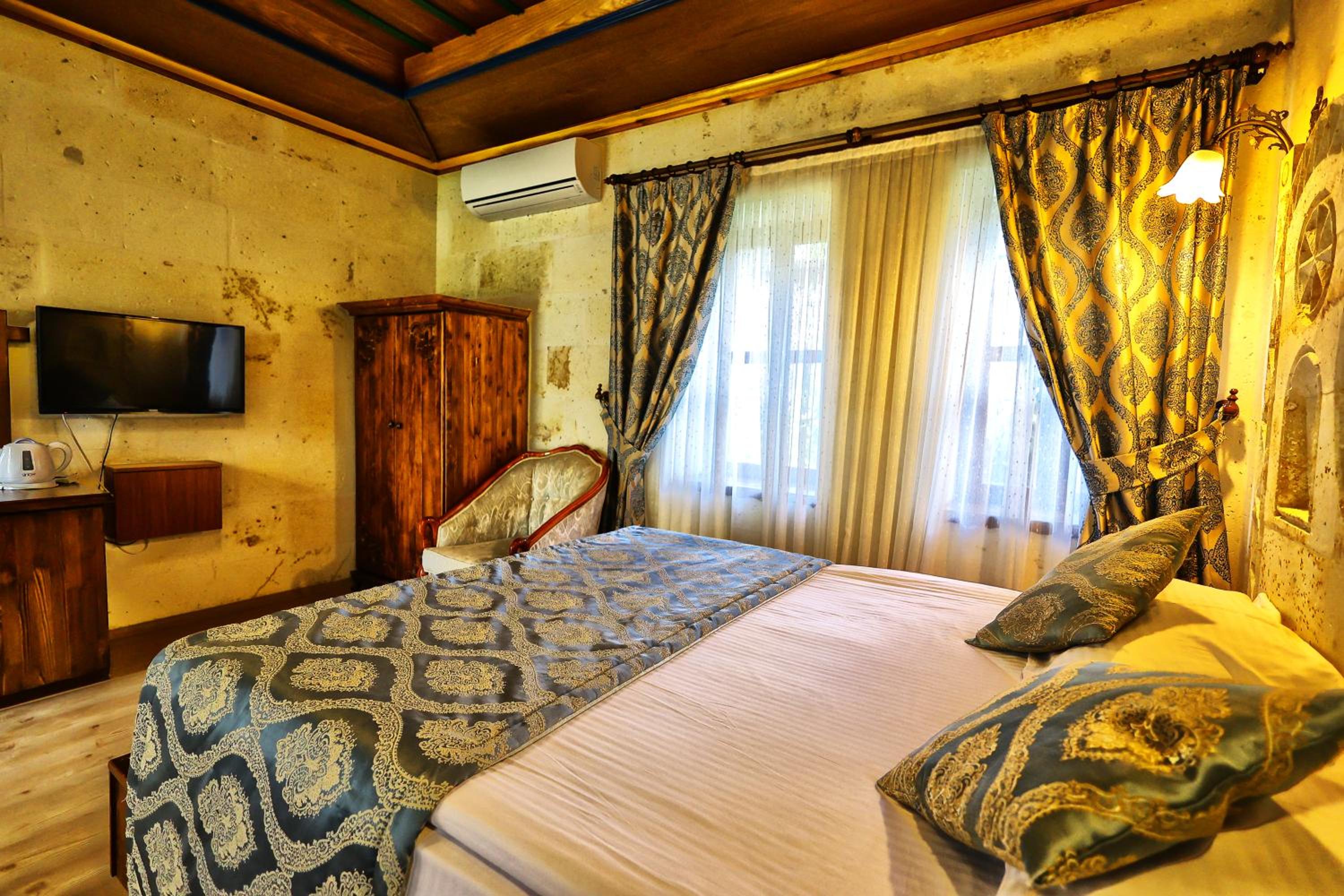 Cappadocia Empire Cave Hotel - Image 42