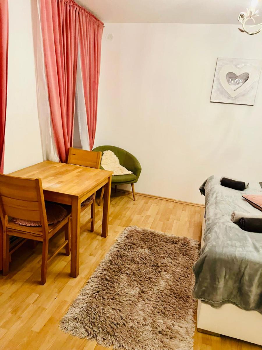 Holiday & Business Apartments 1150 Vienna