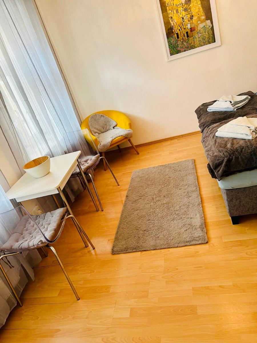 Holiday & Business Apartments 1150 Vienna
