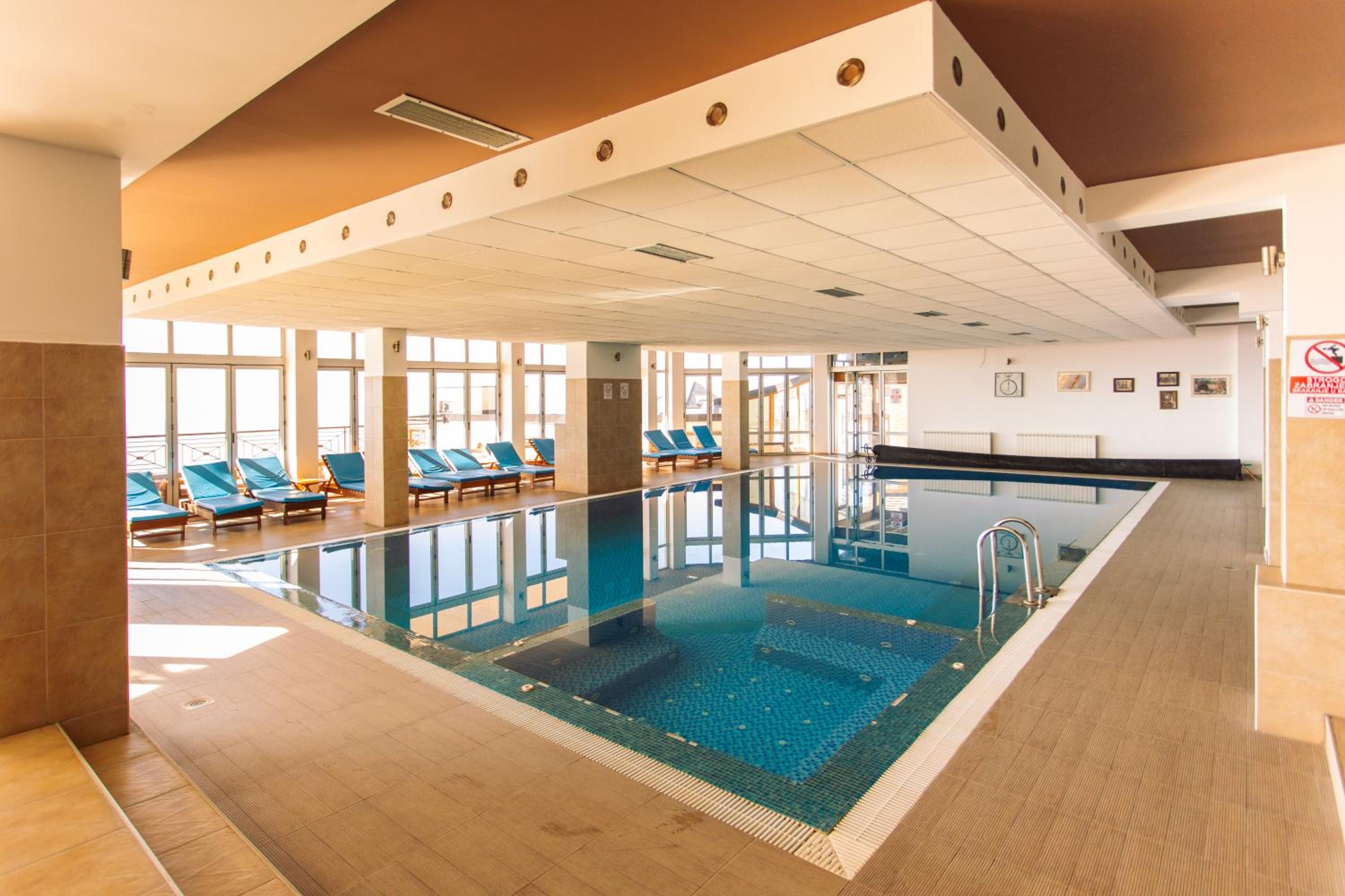 Premier 1 - Milmari Resort view 3