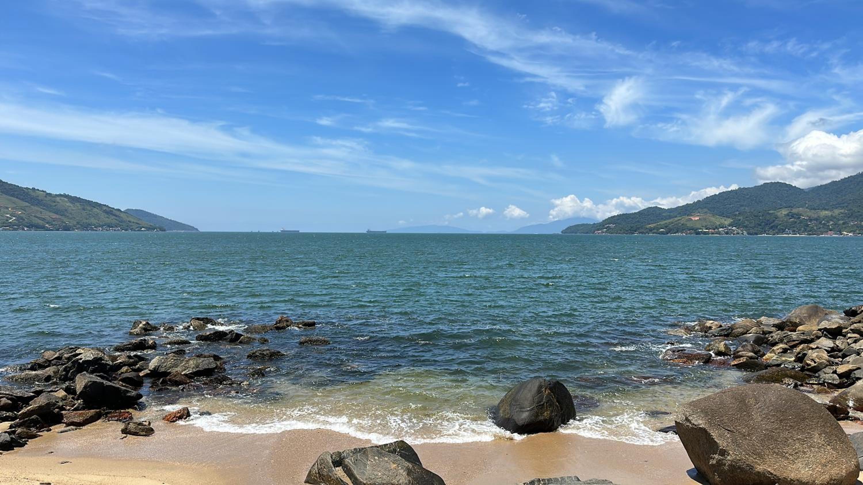 Casa com praia particular no condomínio Portobello