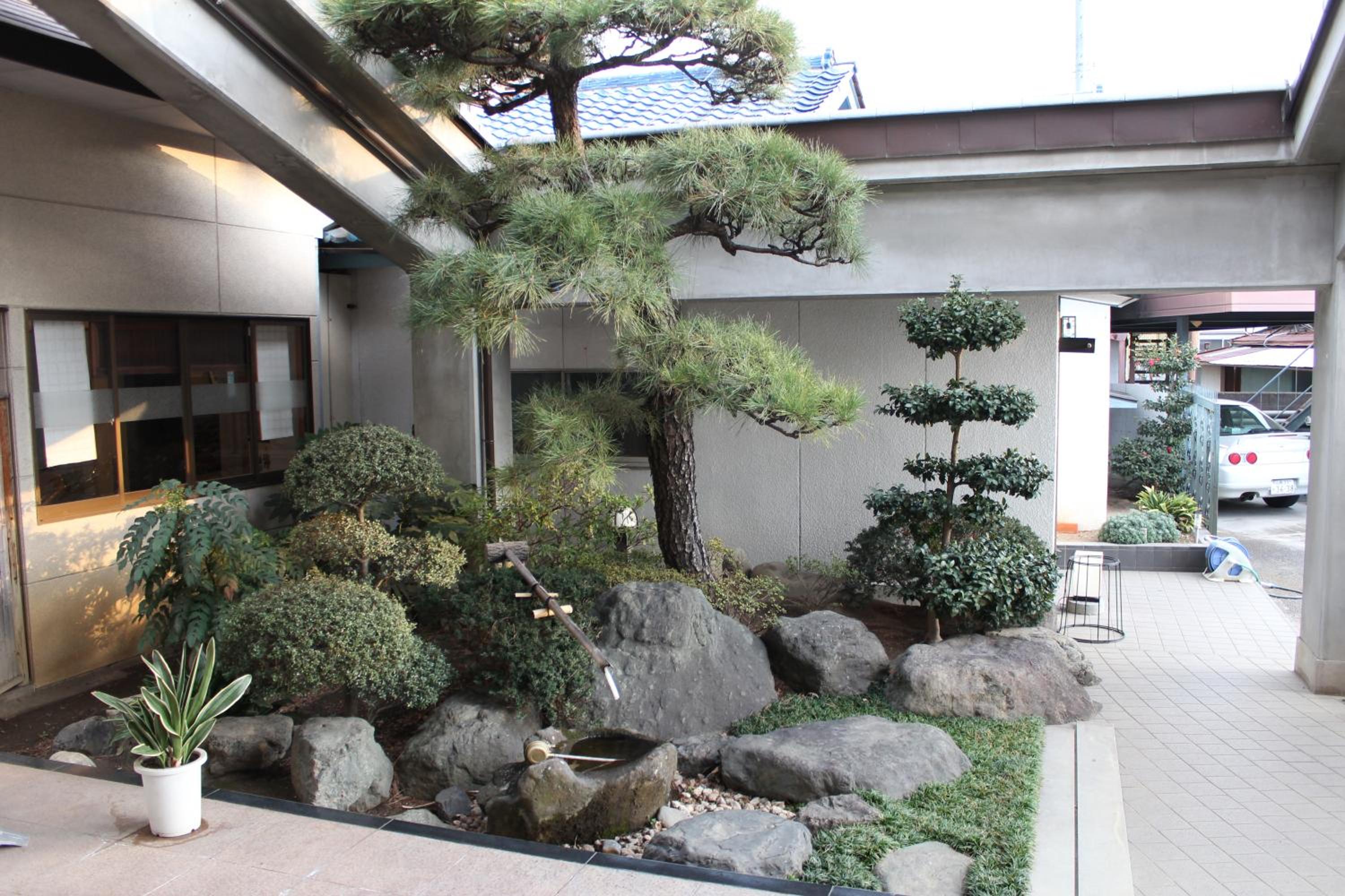 Rakusuien
