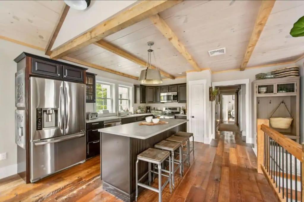 LUXURY on SACO RIVER with HOT TUB & MOUNTAIN VIEWS view 3