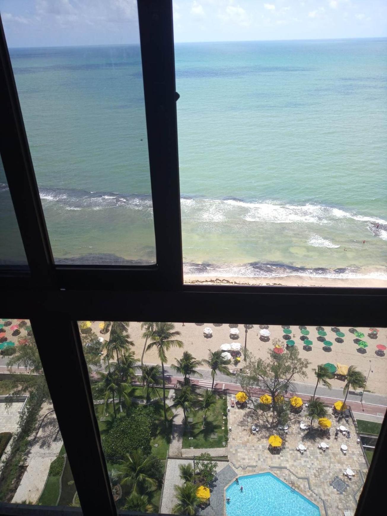 Beira Mar - Praia de Piedade - Flat Golden Beach-