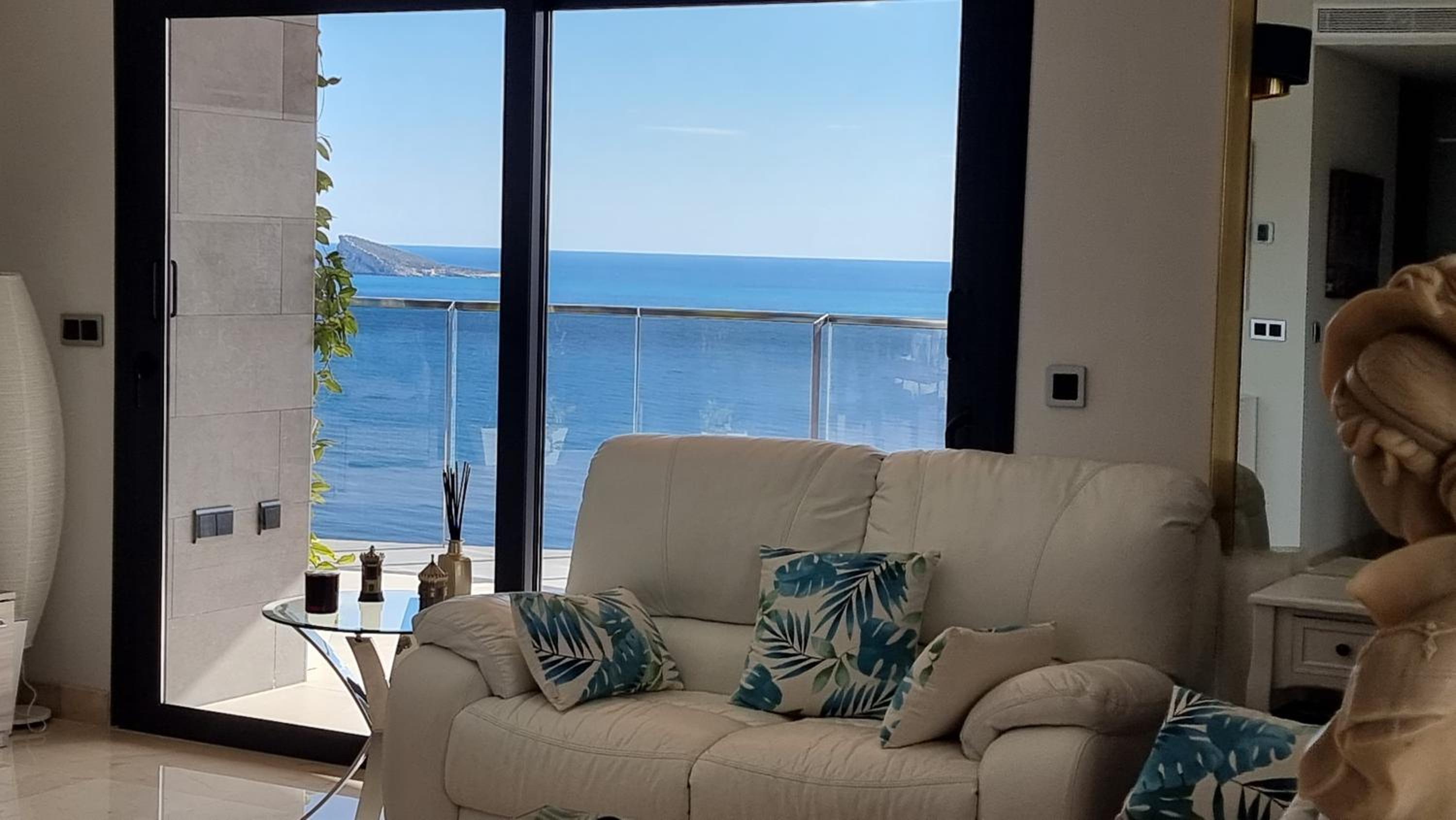 Sunset Waves Benidorm Julieta vistas al mar PREMIUM 200 mt2 con jacuzzi en terraza view 4