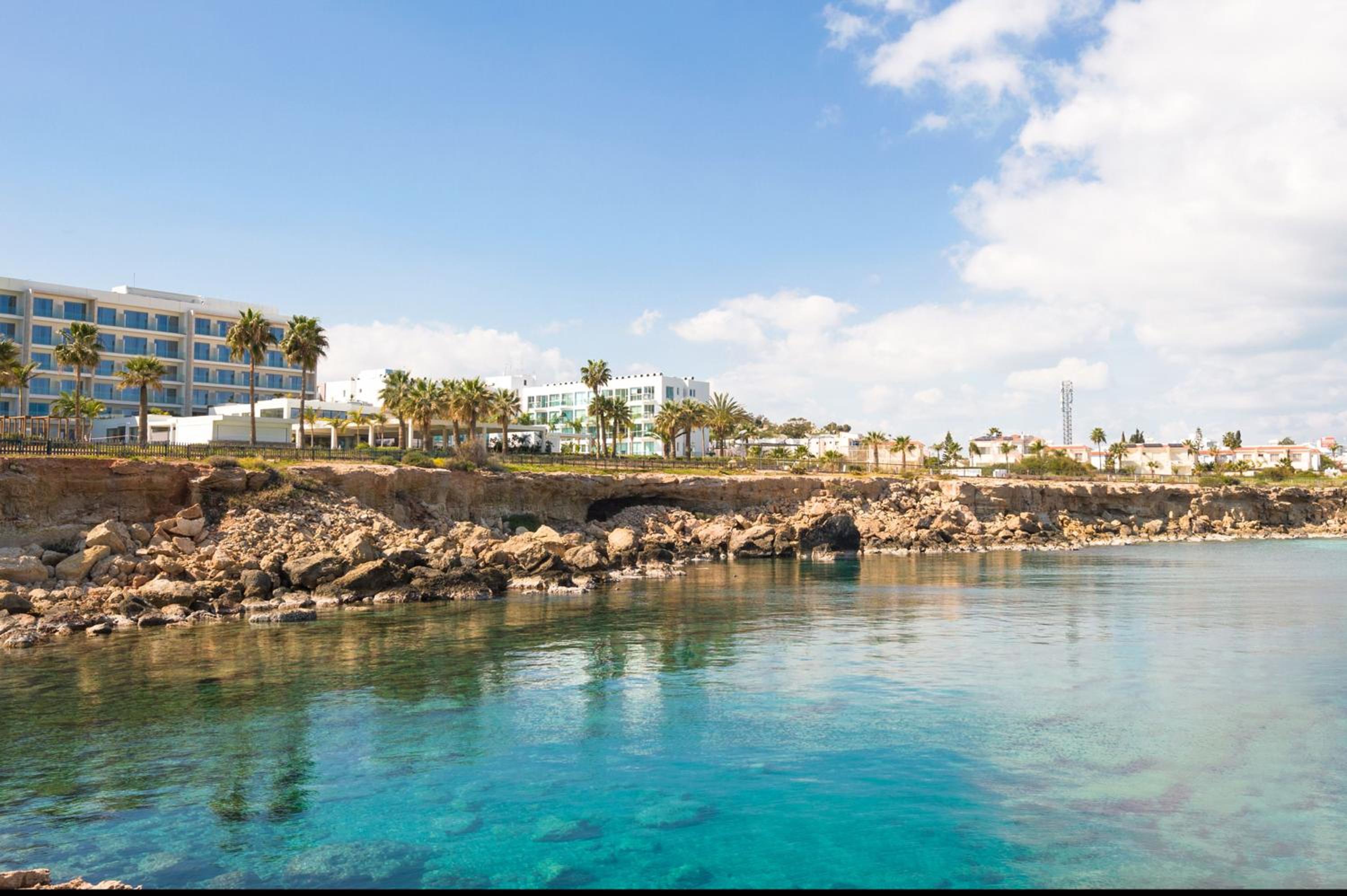 BLISS - Coralli Beachfront Apartment