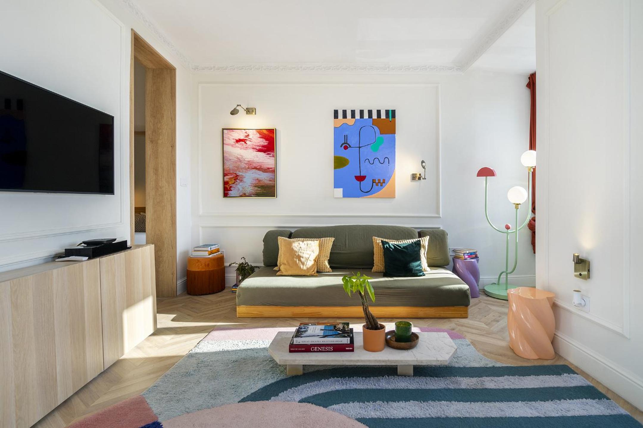WHome Historic Centre Modern Masterpiece w River views