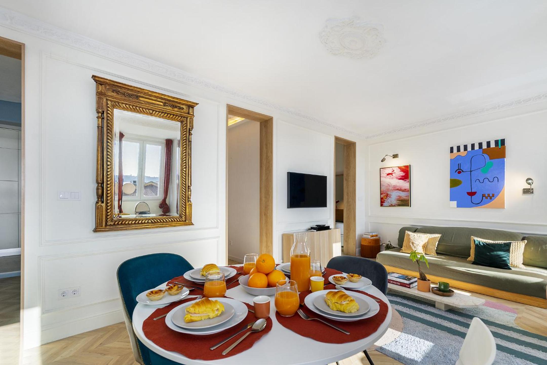 WHome Historic Centre Modern Masterpiece w River views