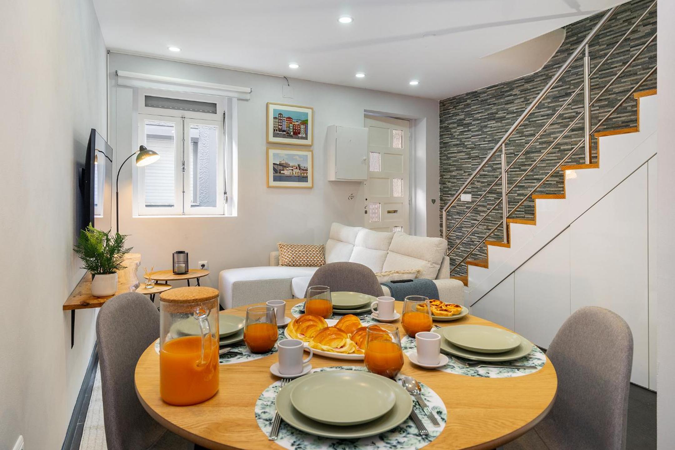 WHome Porto City Center Comfort & Stylishly Furnished view 4