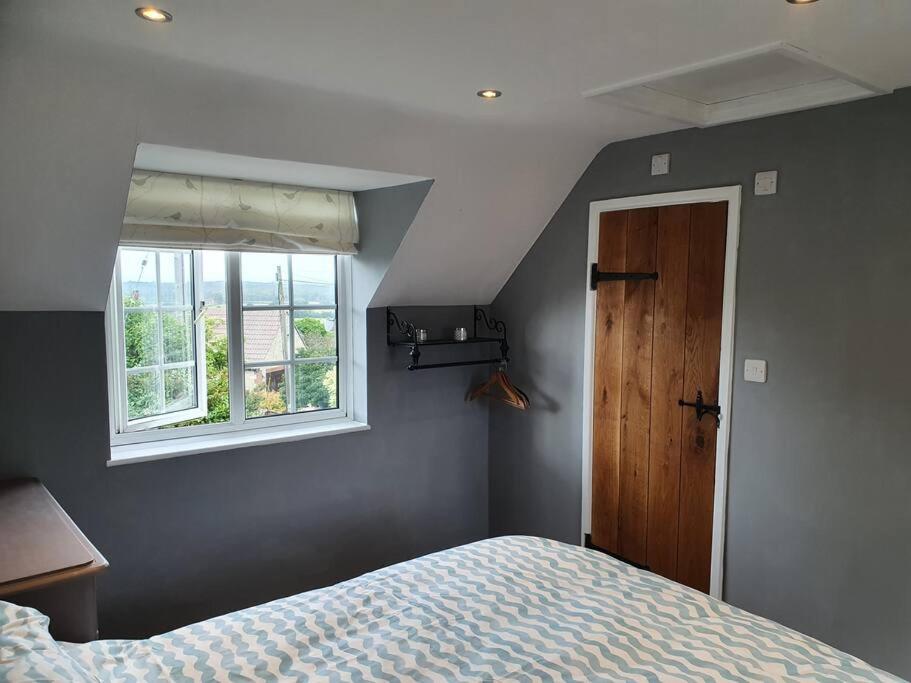 Countryside 3 Bed Detached Cottage view 3
