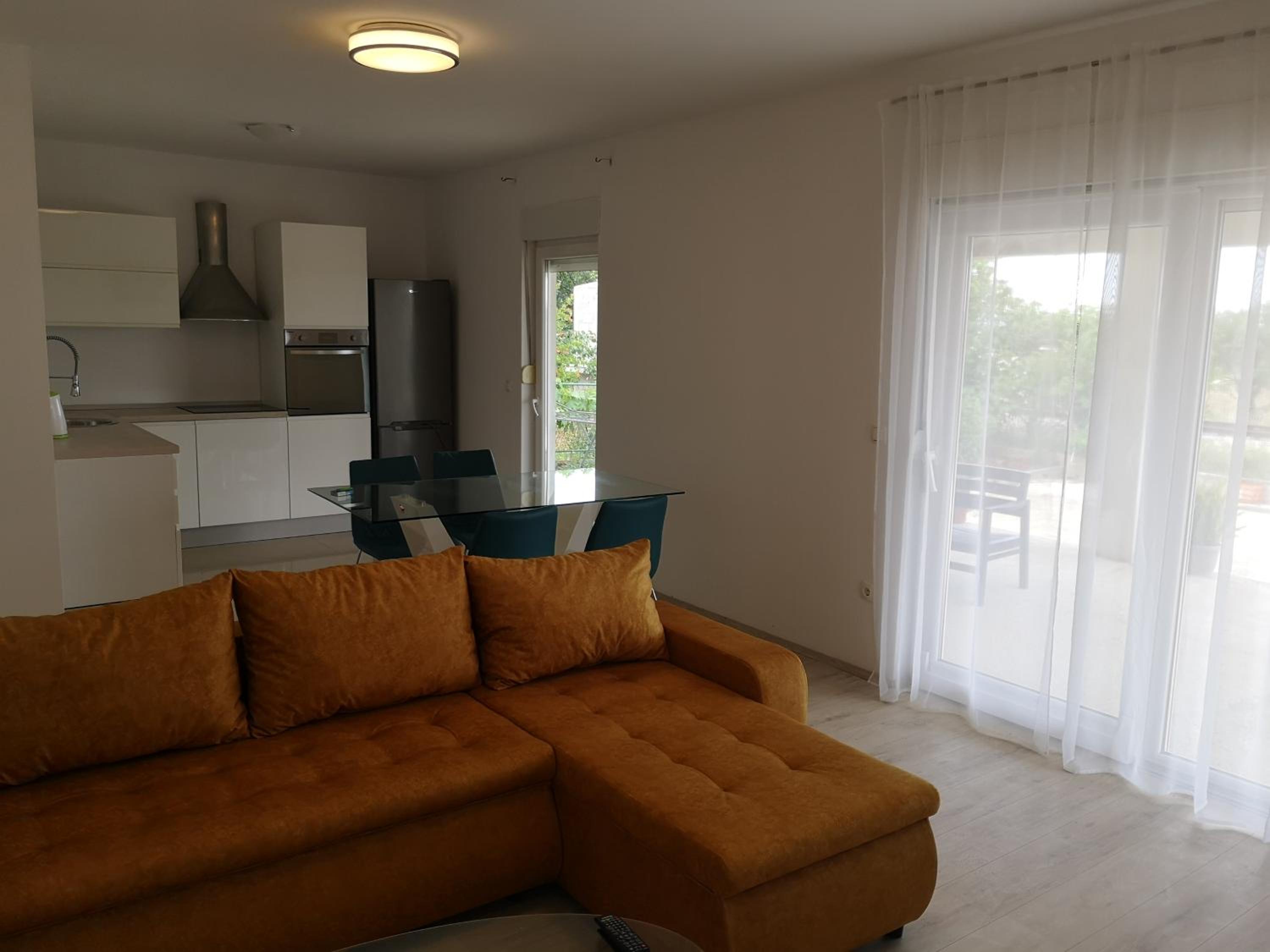 Topalli Apartments