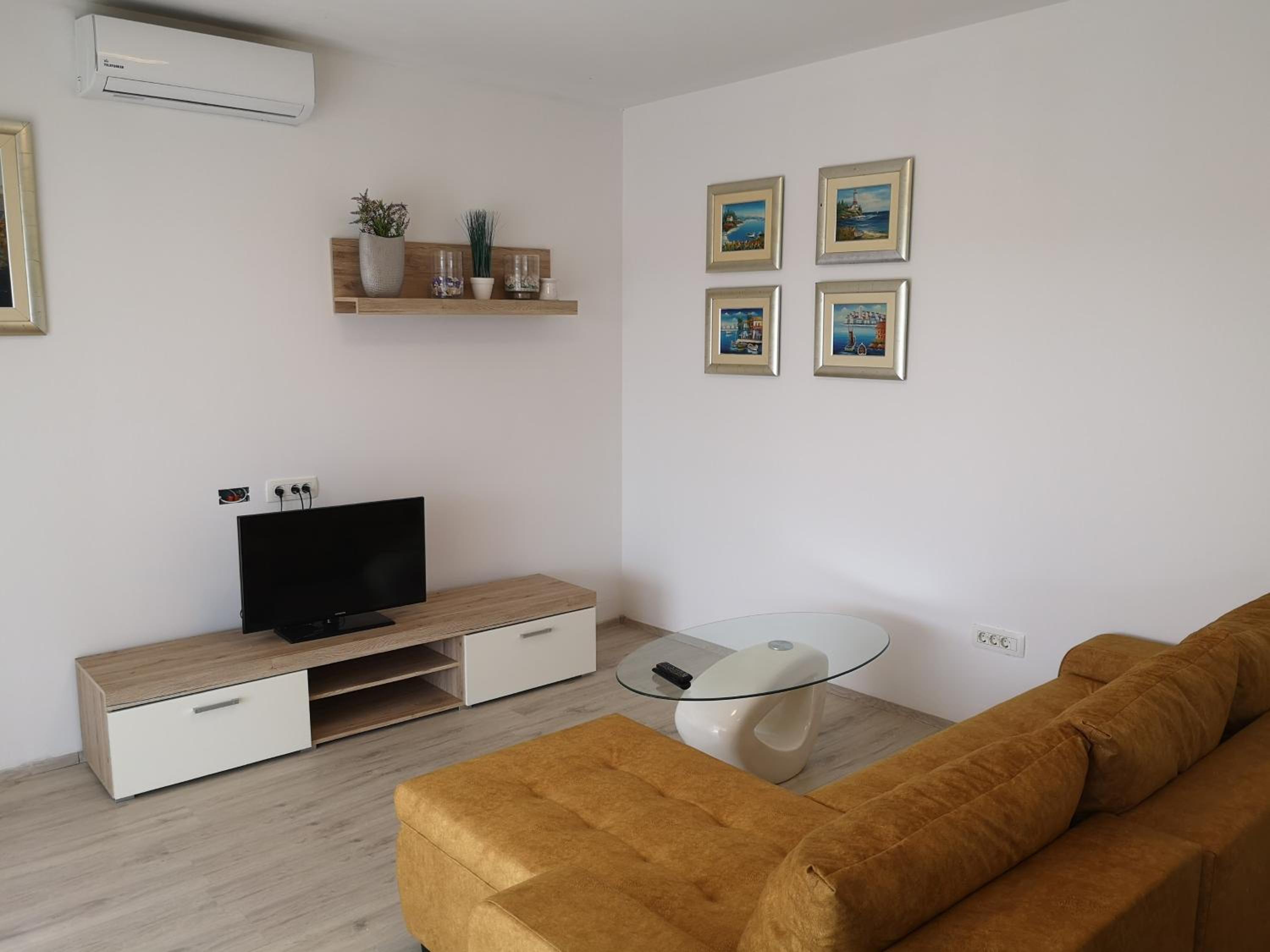 Topalli Apartments