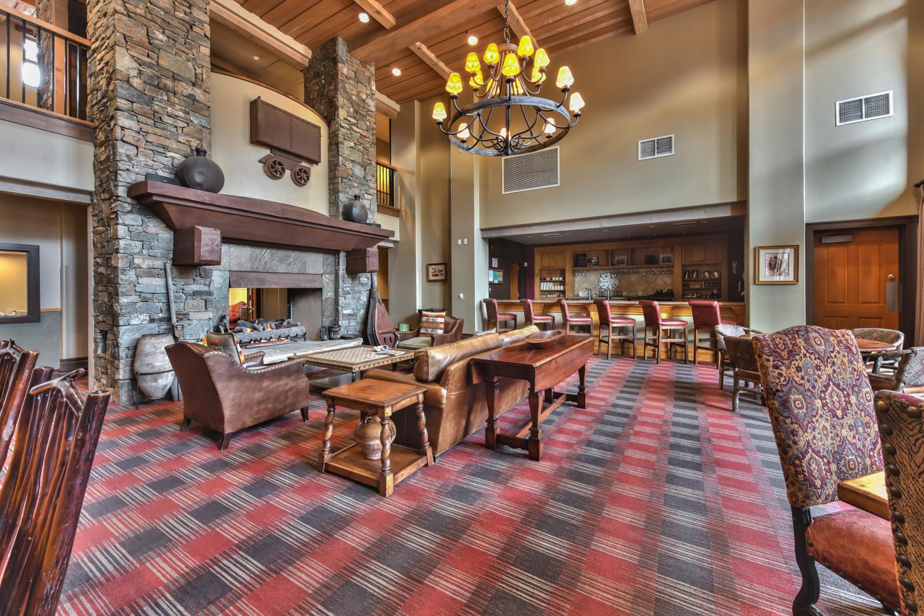 2BR Ski-in-Out Condo With Pool MC6B view 5