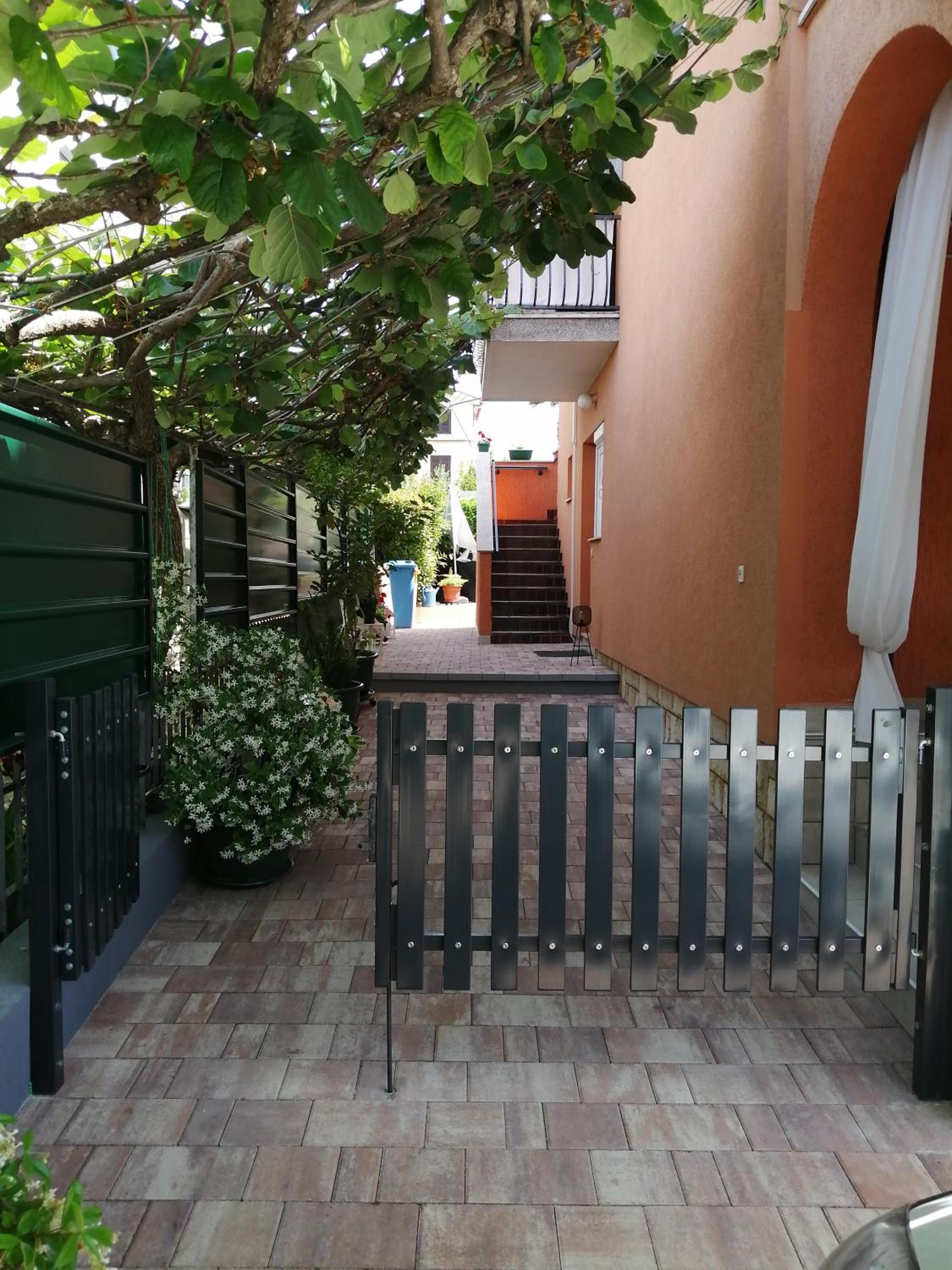 Photo 37