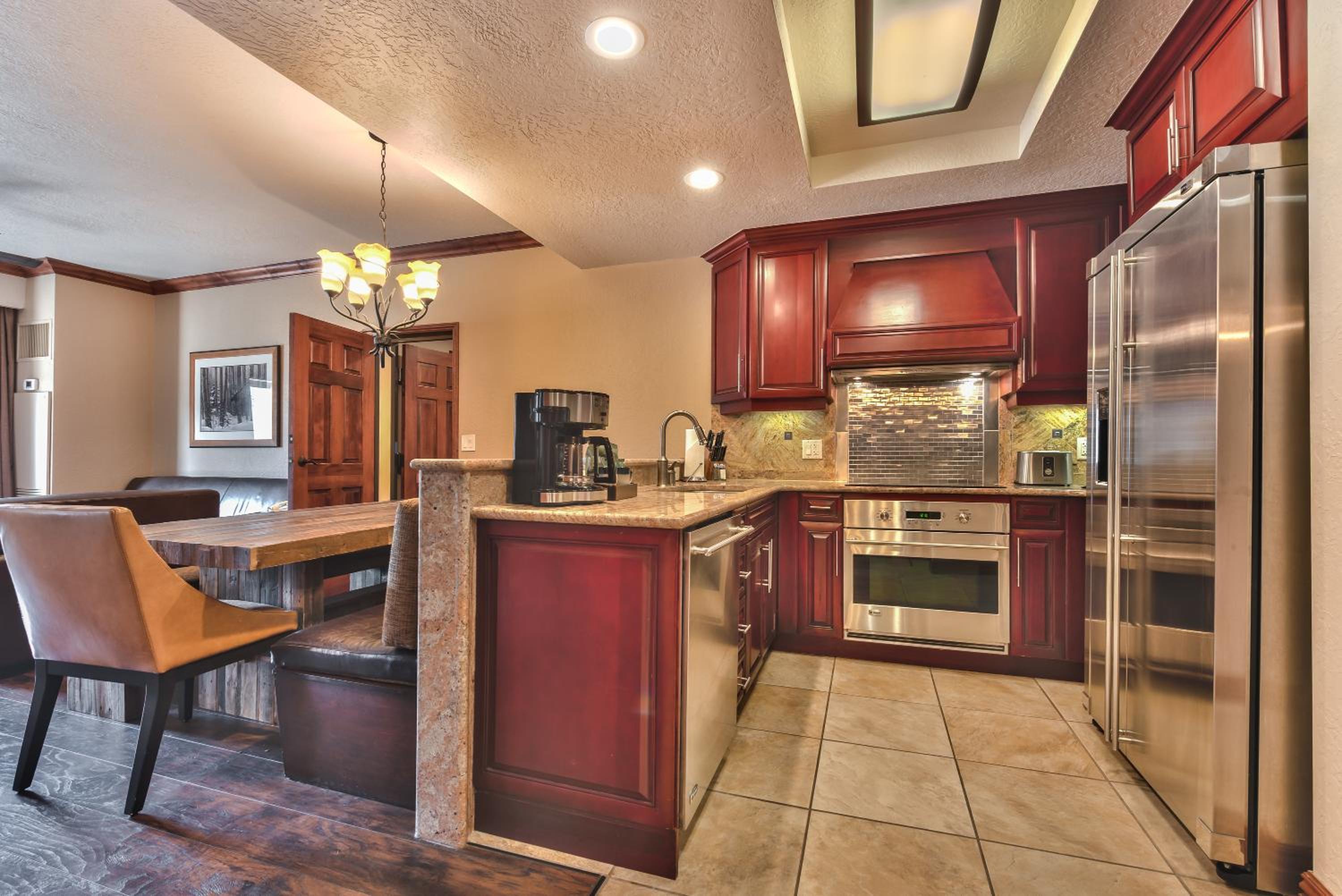 Westgate full 1 bedroom ski in ski out spa pool shuttle restaurants amenities view 4