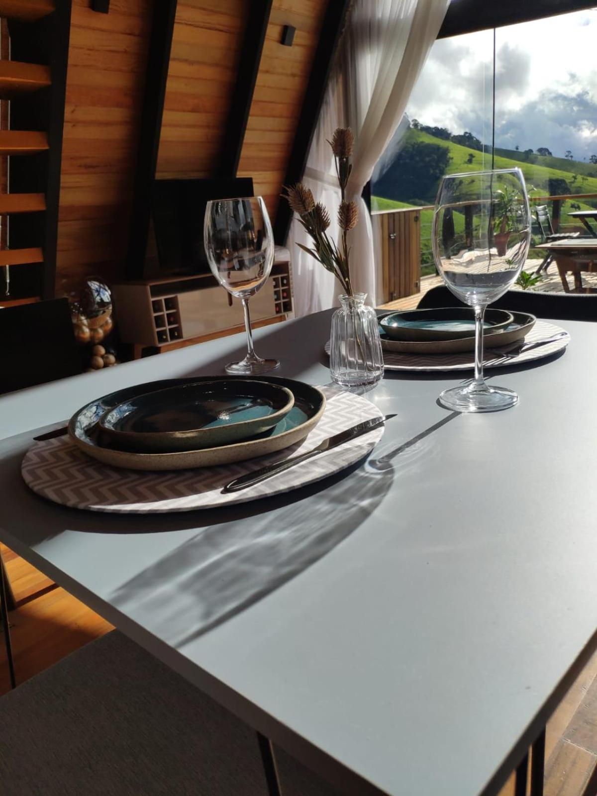 Triangle of the Sun Cabin | Mountain view | Hot tub | Air conditioning