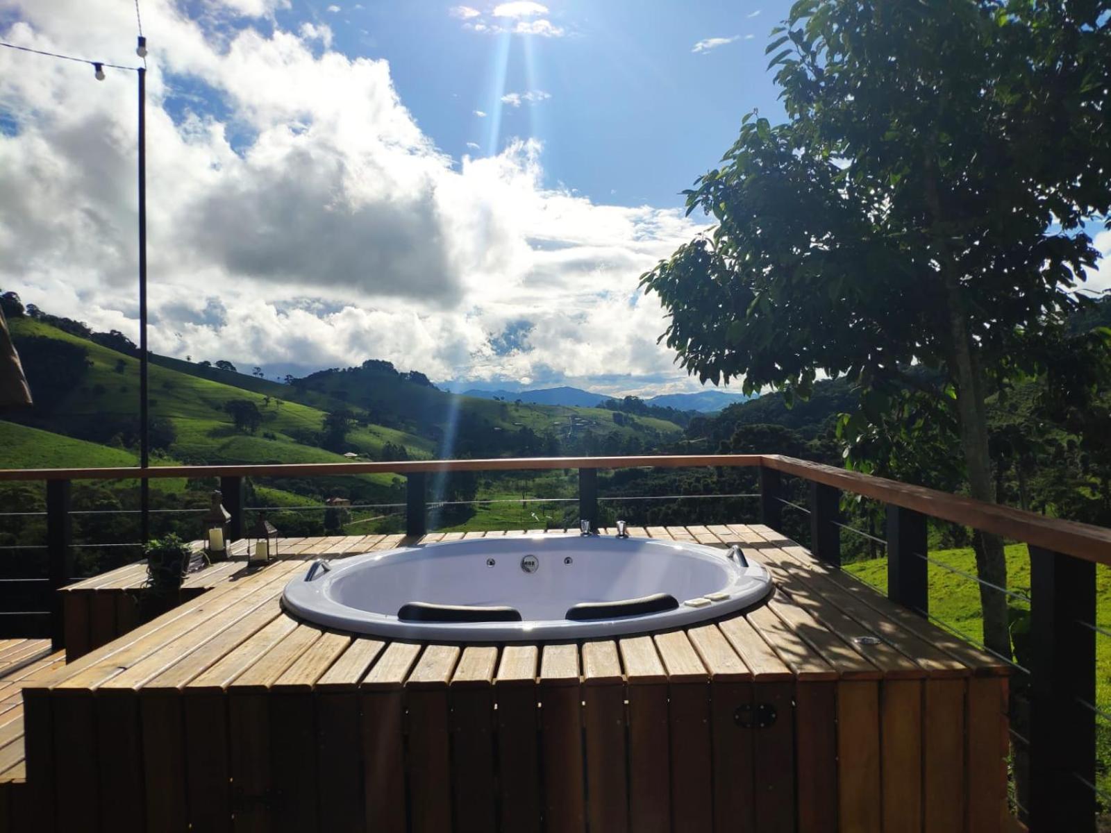 Triangle of the Sun Cabin | Mountain view | Hot tub | Air conditioning