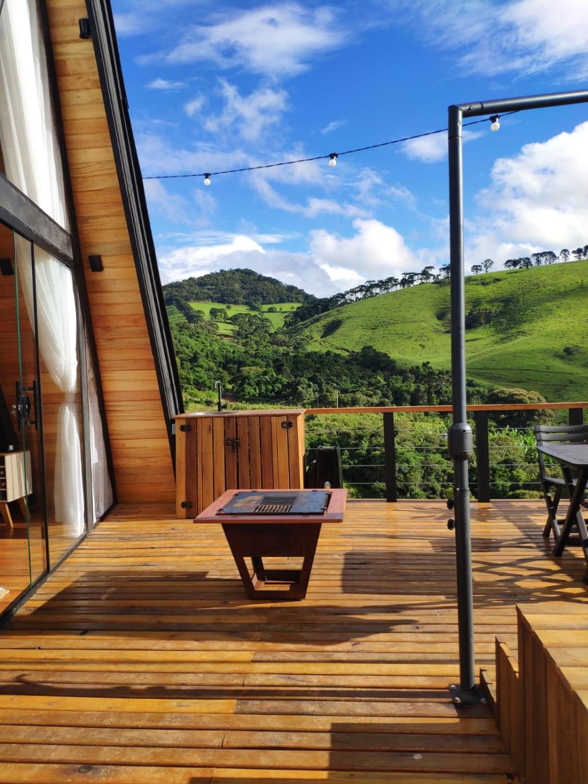 Triangle of the Sun Cabin | Mountain view | Hot tub | Air conditioning