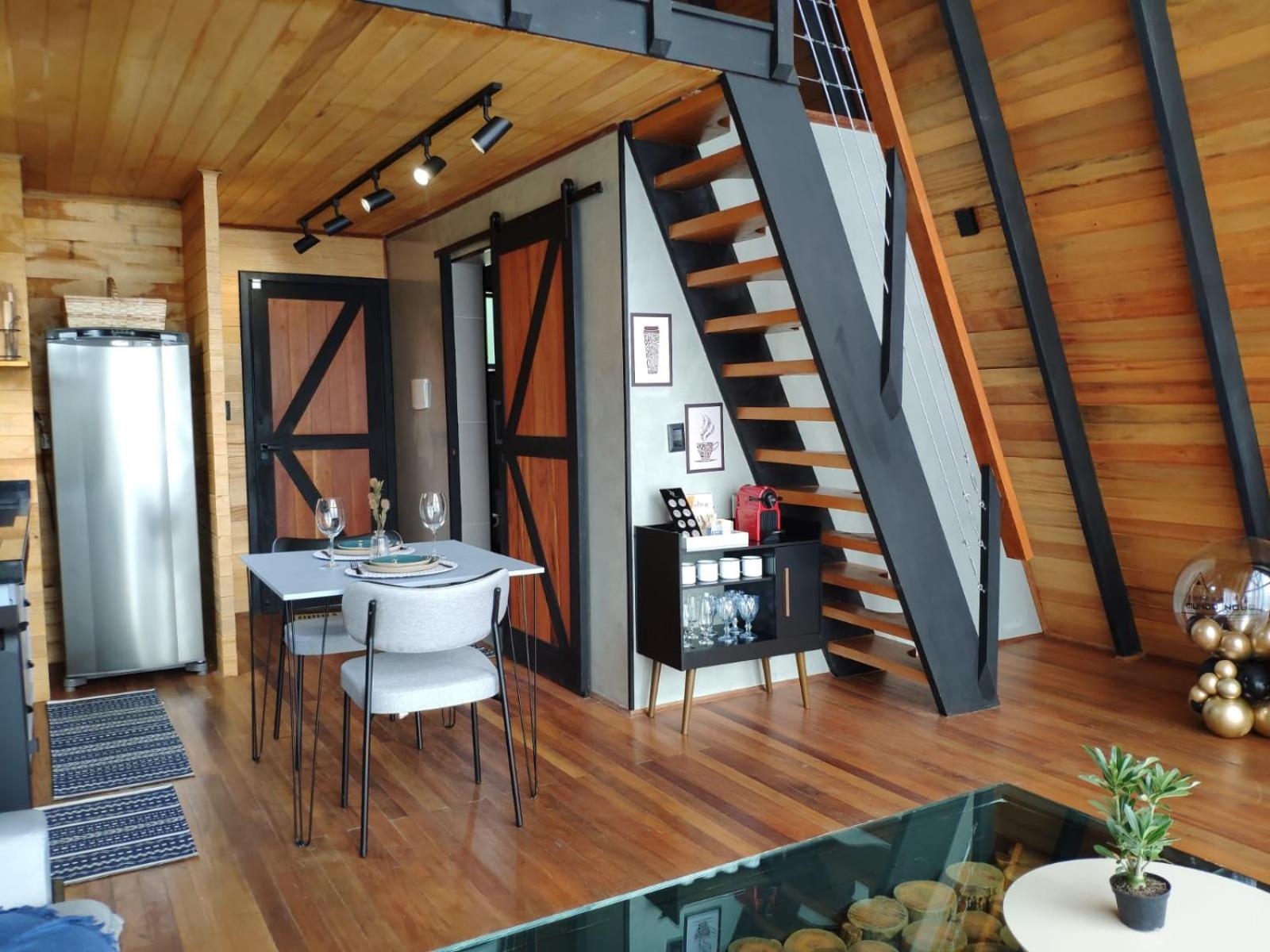 Triangle of the Sun Cabin | Mountain view | Hot tub | Air conditioning