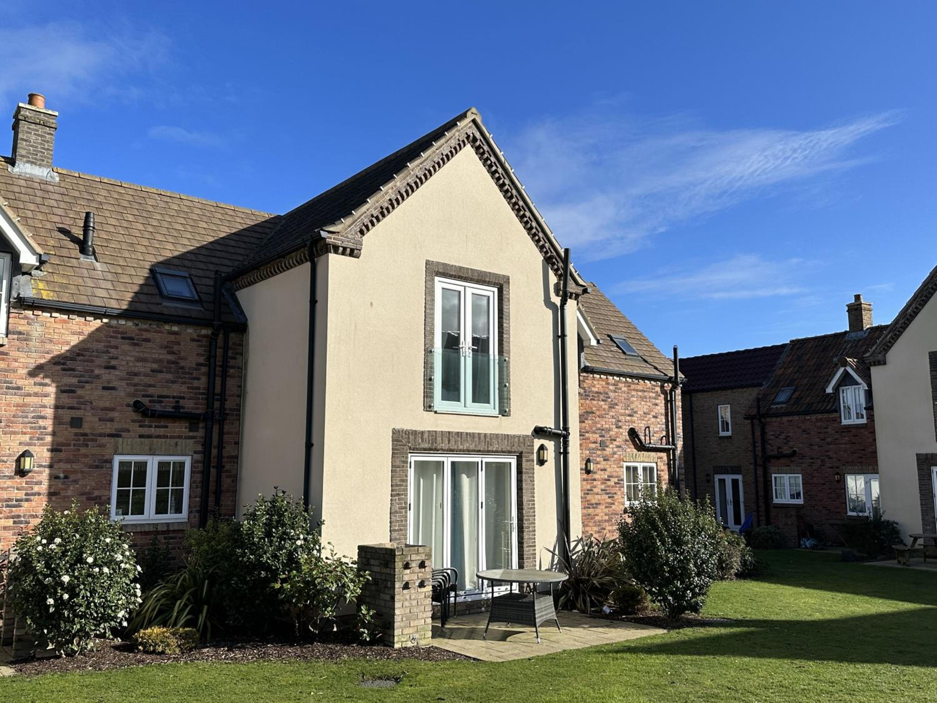 A Wave From It All - Part of the The Bay Filey Holiday Village with pool, gym and direct beach access, pub, restaurant, tennis and meadows walks view 2