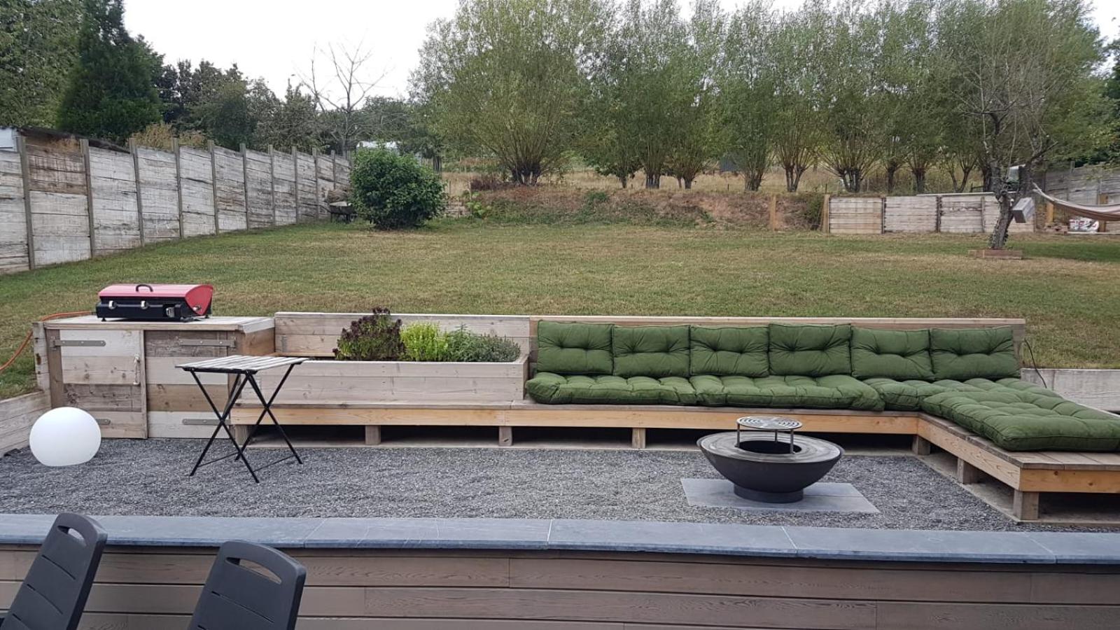 Rock and chill house with jacuzzi Namur Ardennes