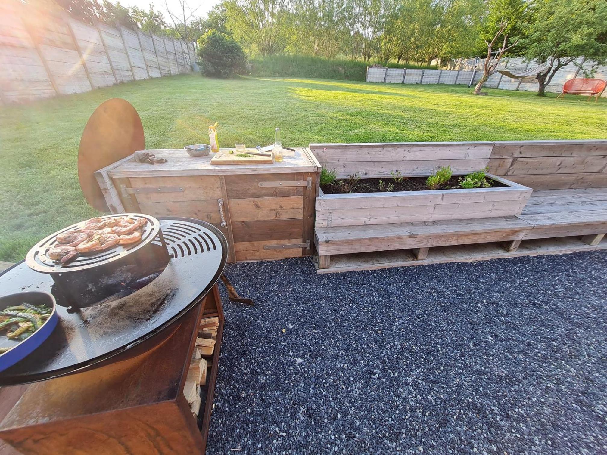 Rock and chill house with jacuzzi Namur Ardennes