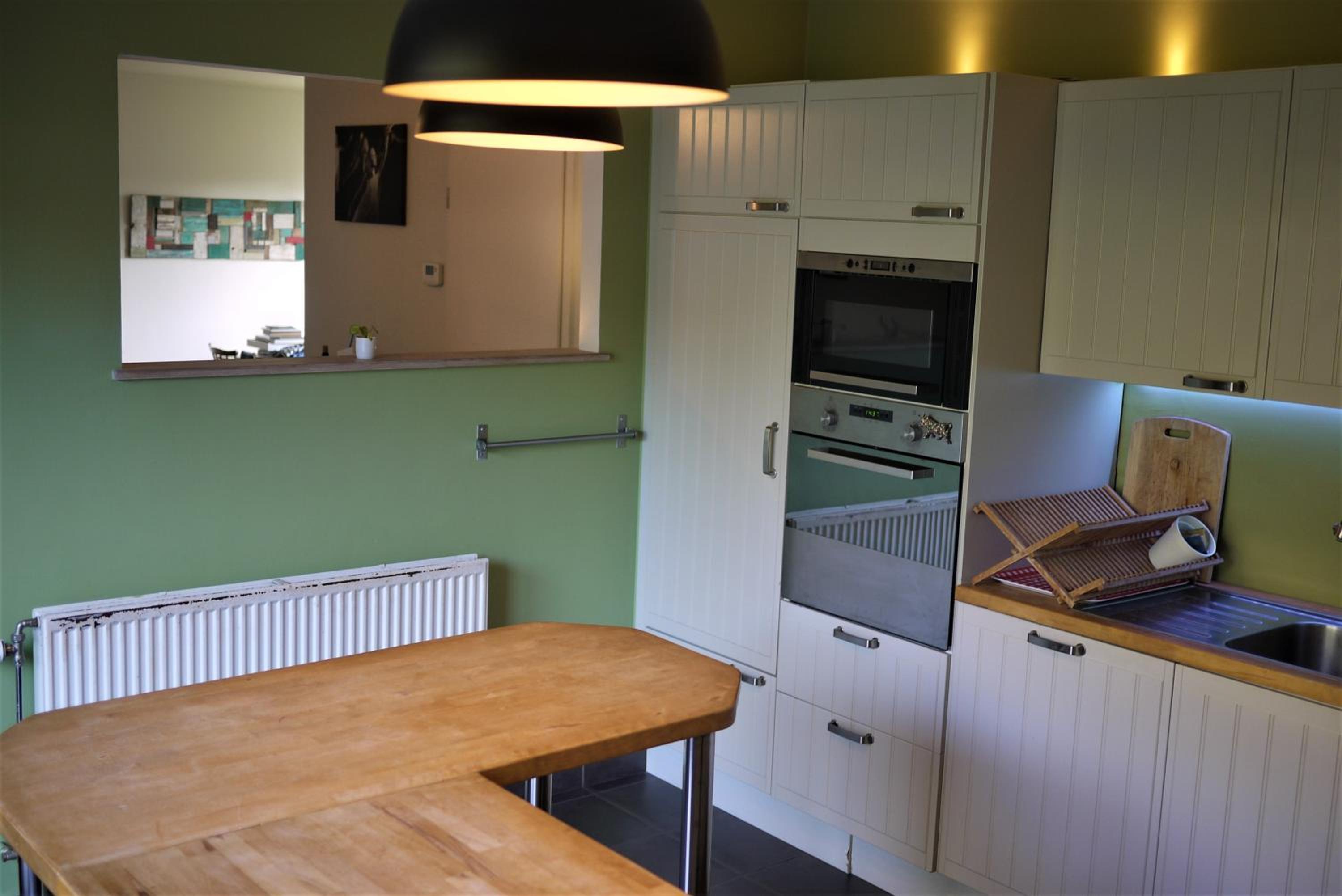 Rock and chill house with jacuzzi Namur Ardennes