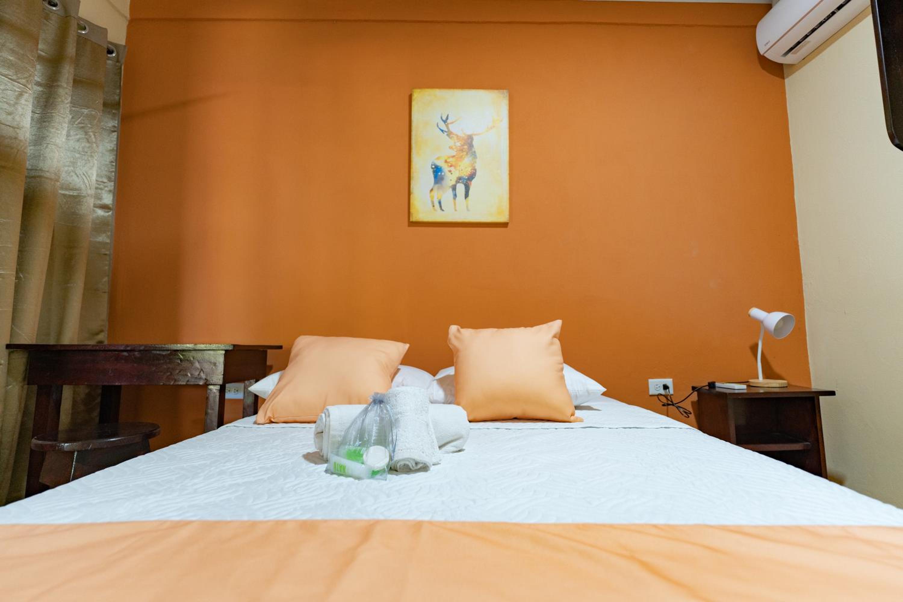 Hotel El Cocobolo Food&Rest Room 5 B&B WiFi AC Pkg Free Swimmingpool