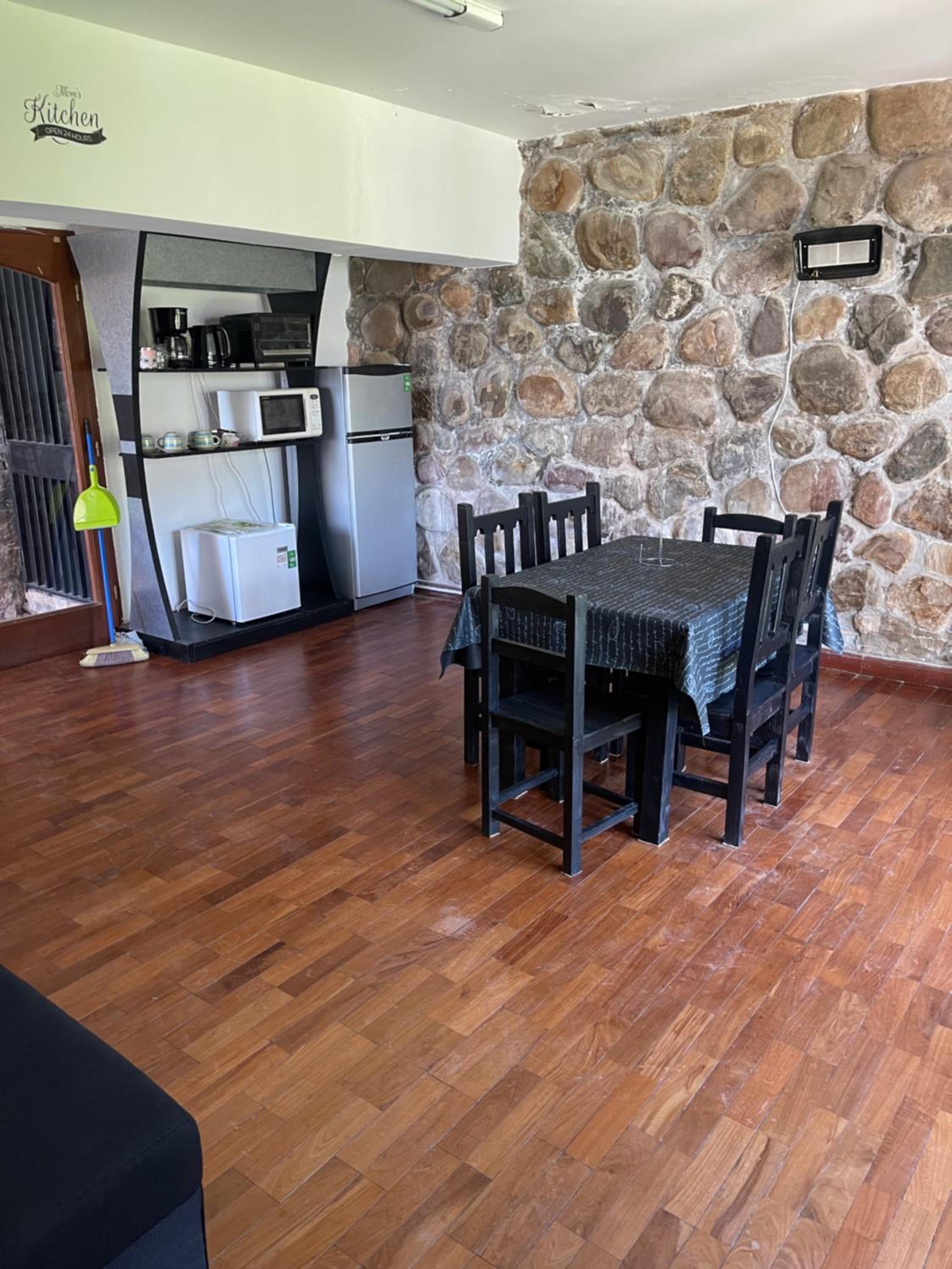 Departamento zona residencial CON PILETA