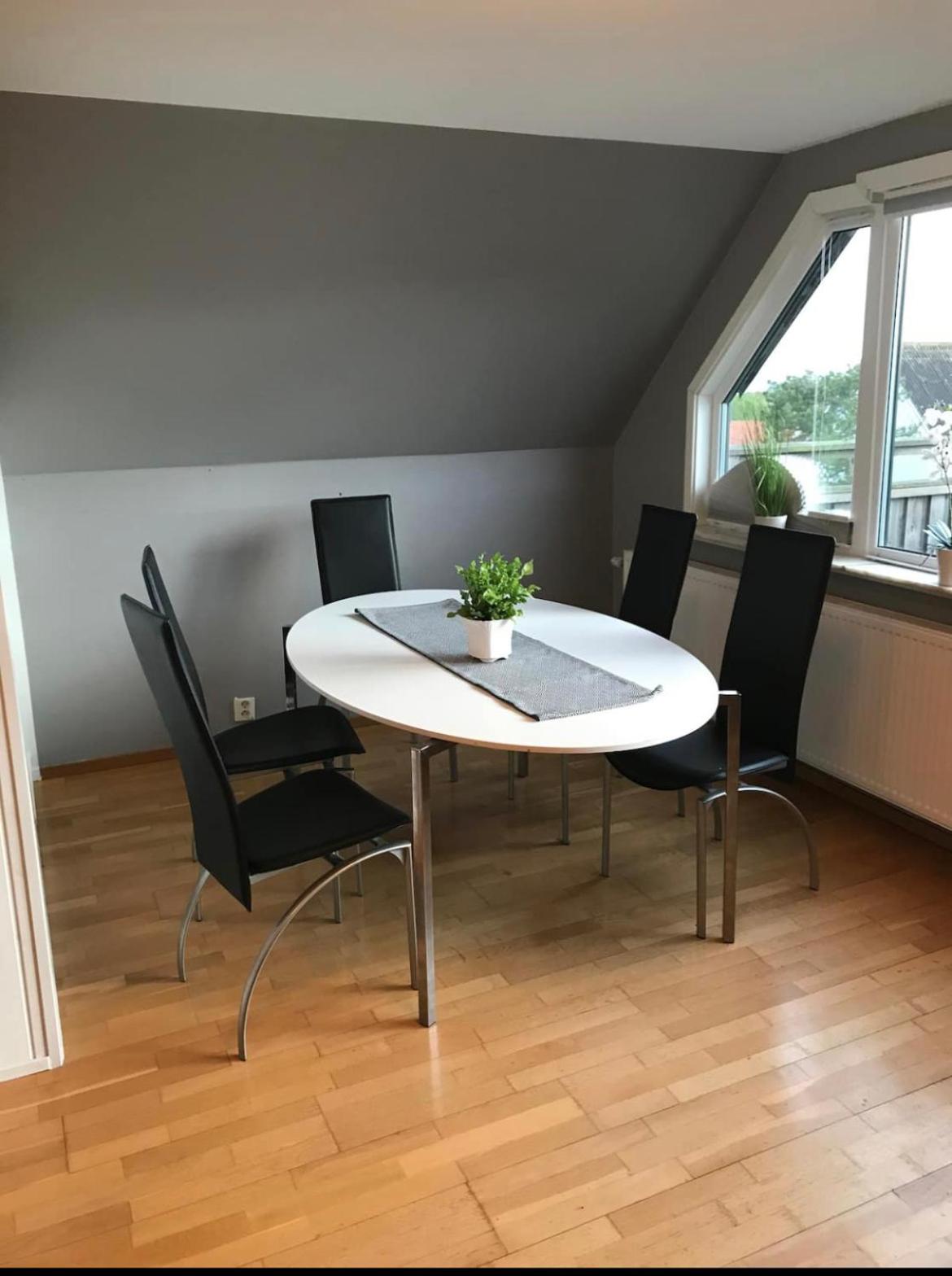 Penthouse-lägenhet med två sovrum & terass med havsutsikt