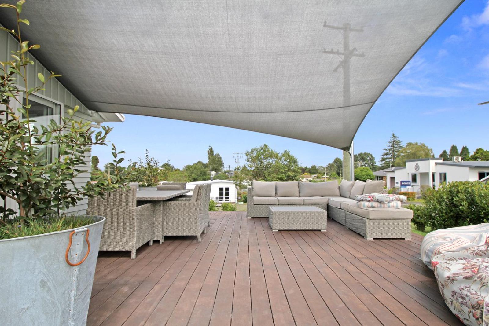 Masters Manor - Mangakino Holiday Home