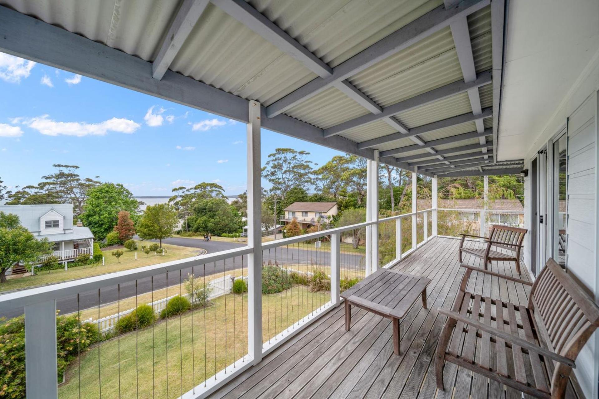 Bowen View - pet-friendly home near Hyams Beach