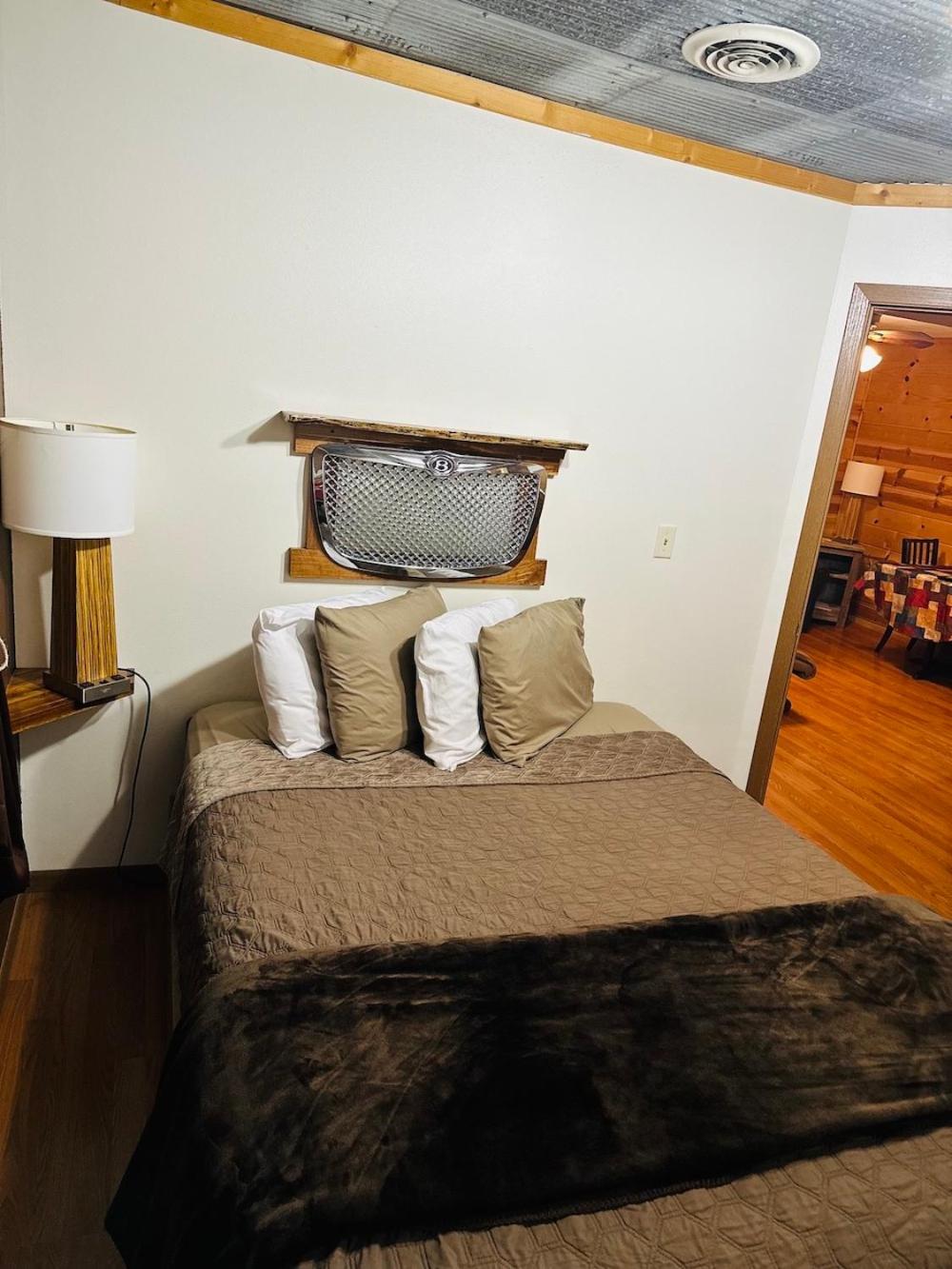 Country Cabins Hotel
