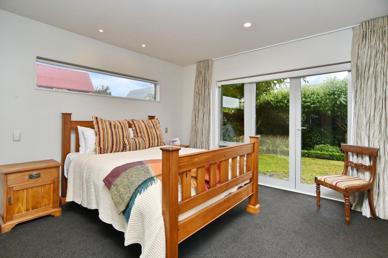 Jeffreys Road - Christchurch Holiday Homes view 2