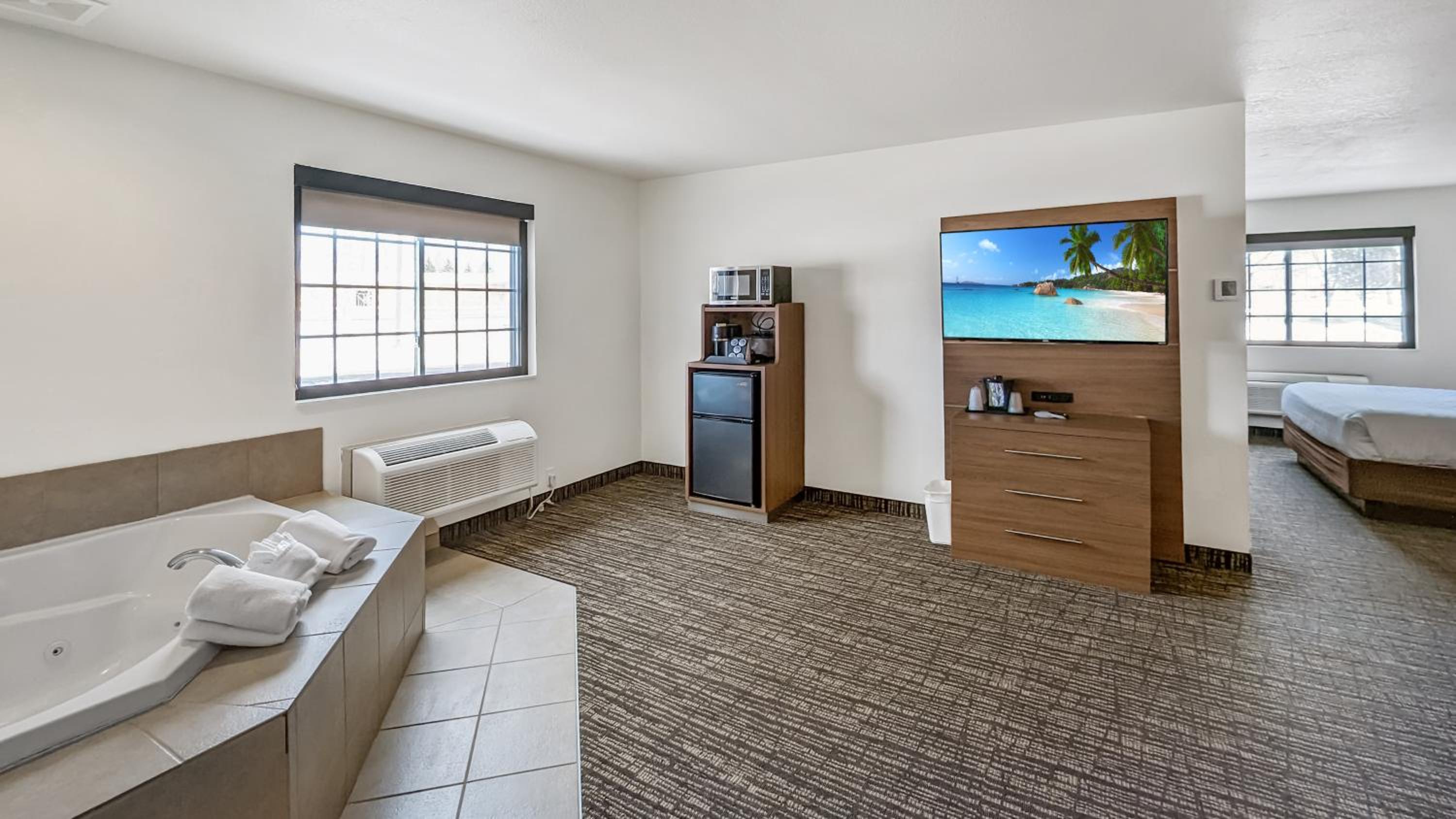 Estherville Hotel & Suites
