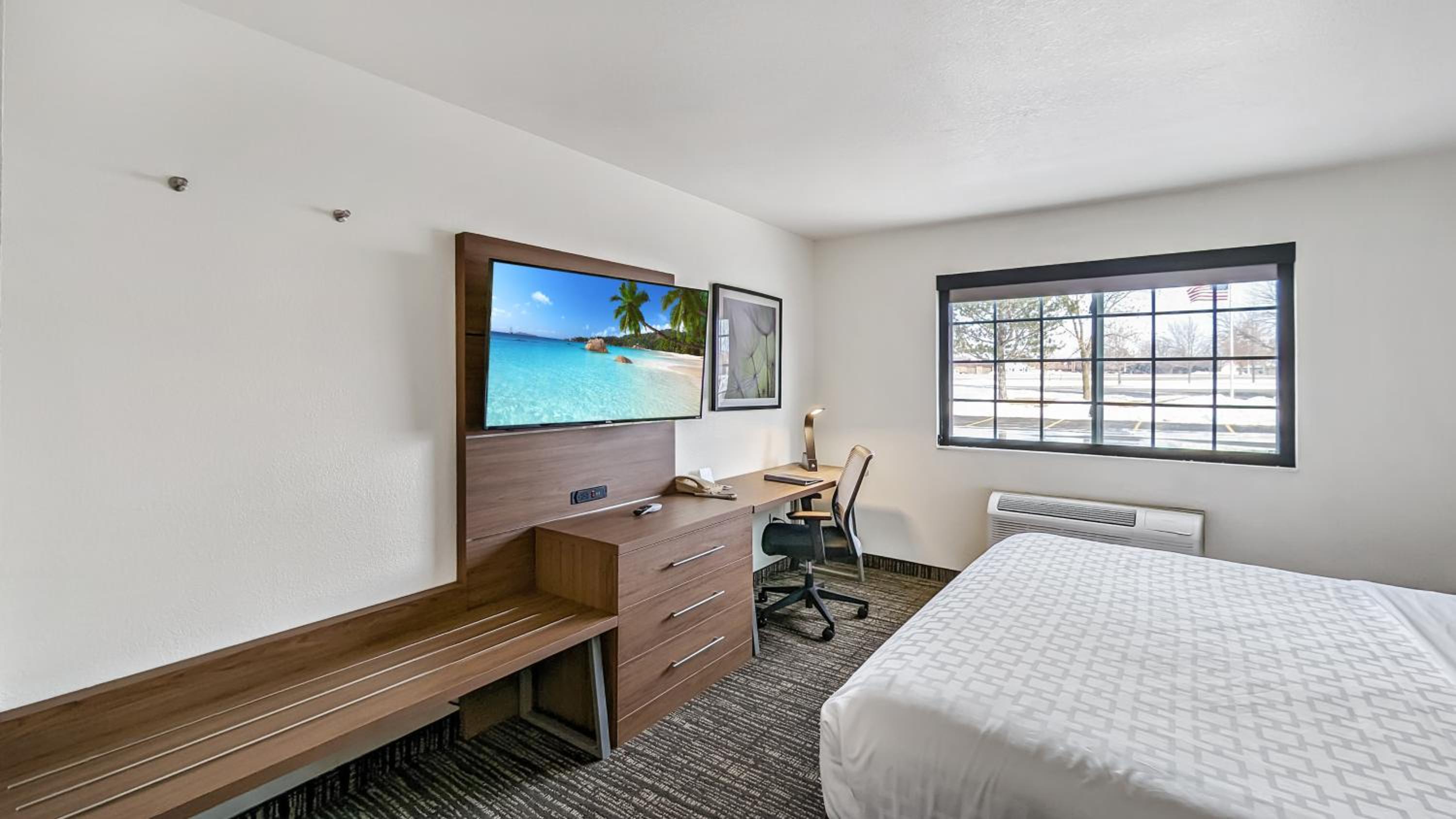 Estherville Hotel & Suites