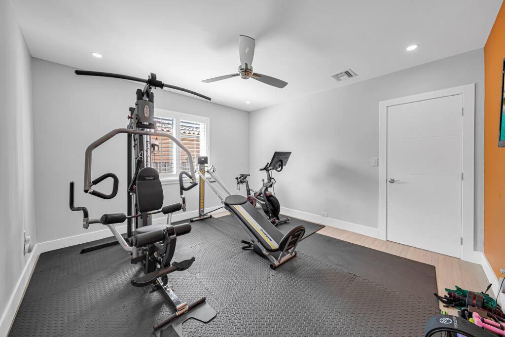 Casa la Miami - Central location Villa with Pool & Gym