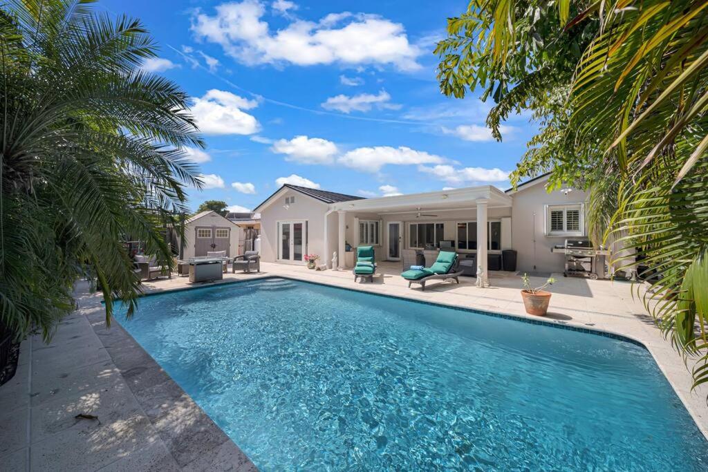 Casa la Miami - Central location Villa with Pool & Gym