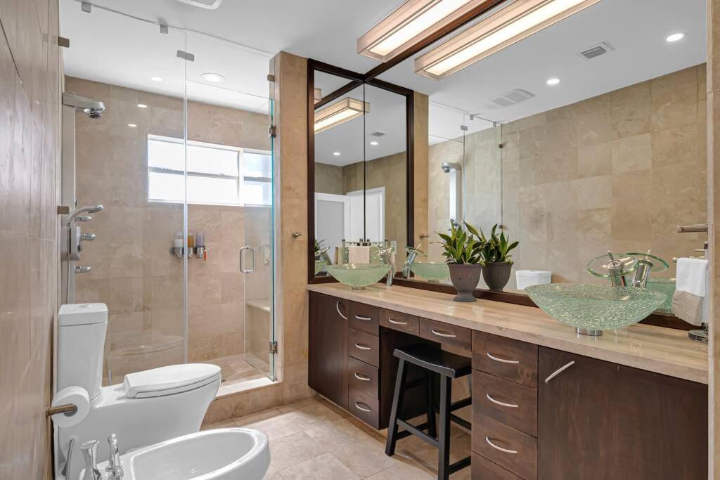 Casa la Miami - Central location Villa with Pool & Gym