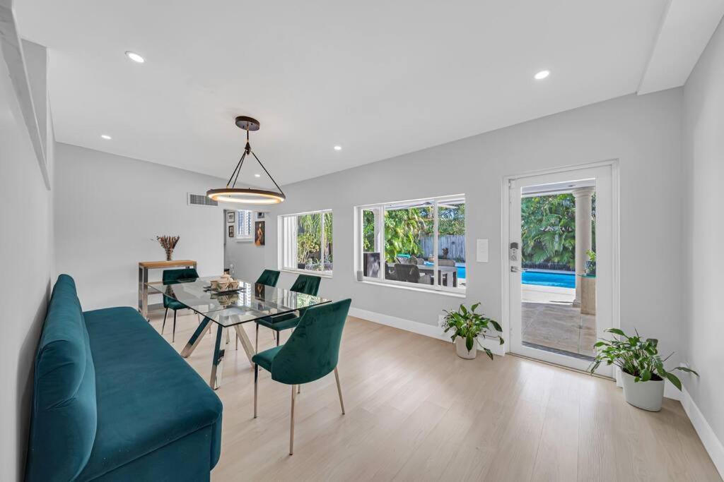 Casa la Miami - Central location Villa with Pool & Gym
