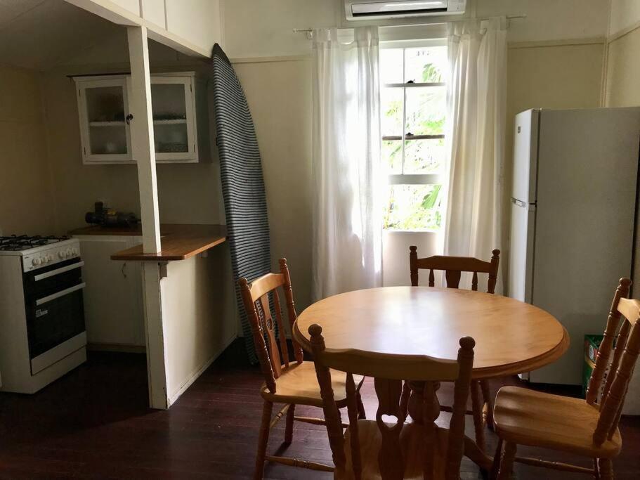 Original Surf Cottage in heart of Pottsville Beach