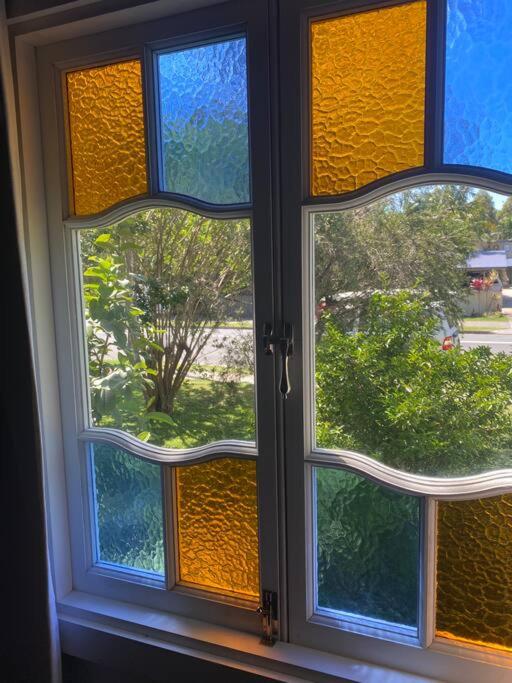 Original Surf Cottage in heart of Pottsville Beach