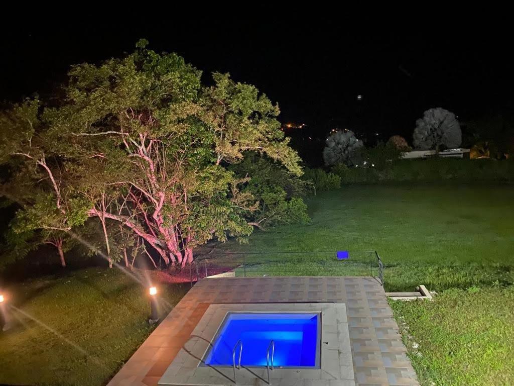 Casa campestre de lujo con piscina privada, terreno de 6mil mts, vigilancia 24horas,