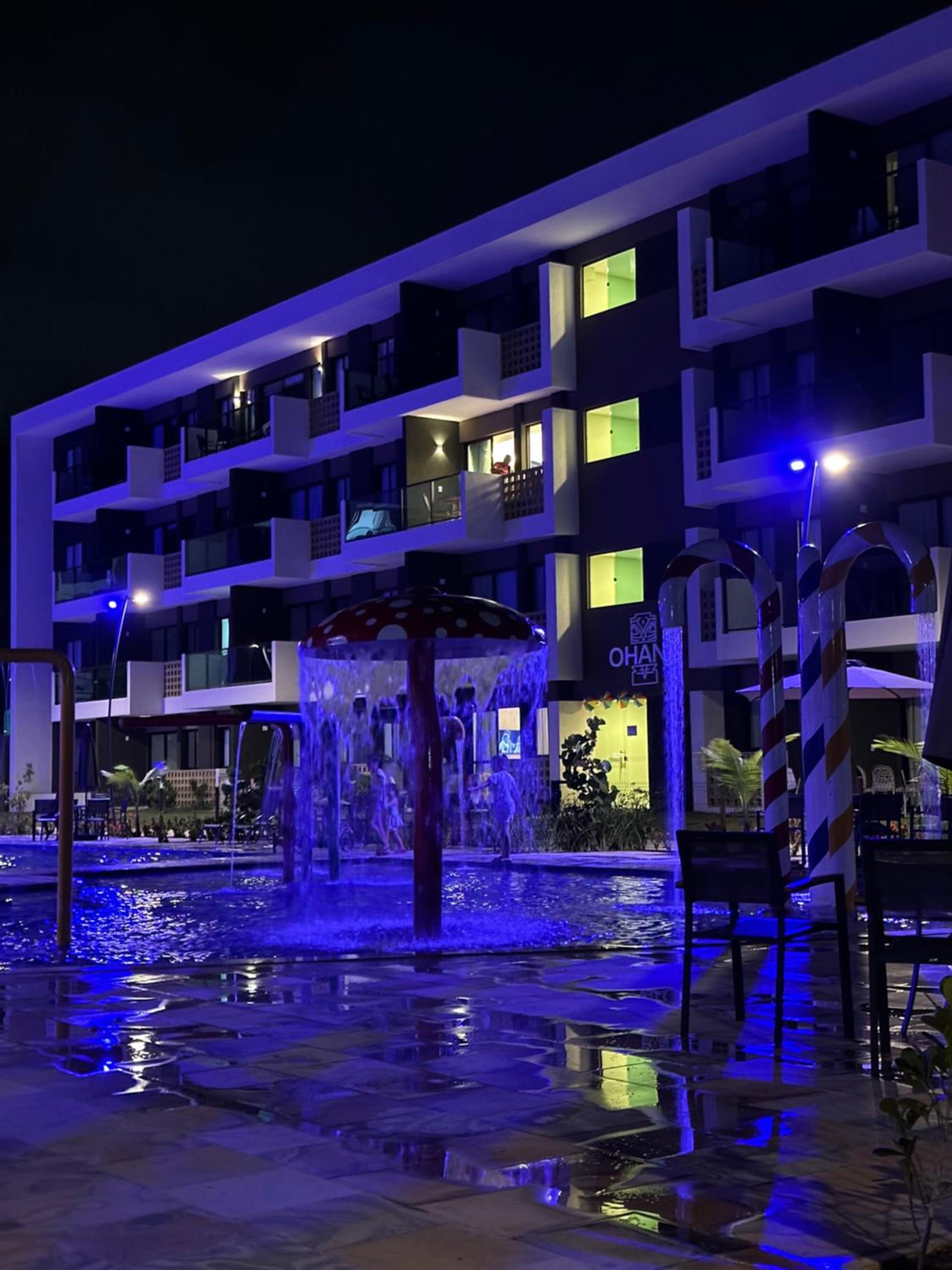 Flat ESTUDIO de LUXO - Praia de Muro Alto - Piscinas - Ideal para CASAIS, famílias com crianças - ap COMPLETO - AR COND, WI FI, NETFLIX, ESTACIONAMENTO - 4